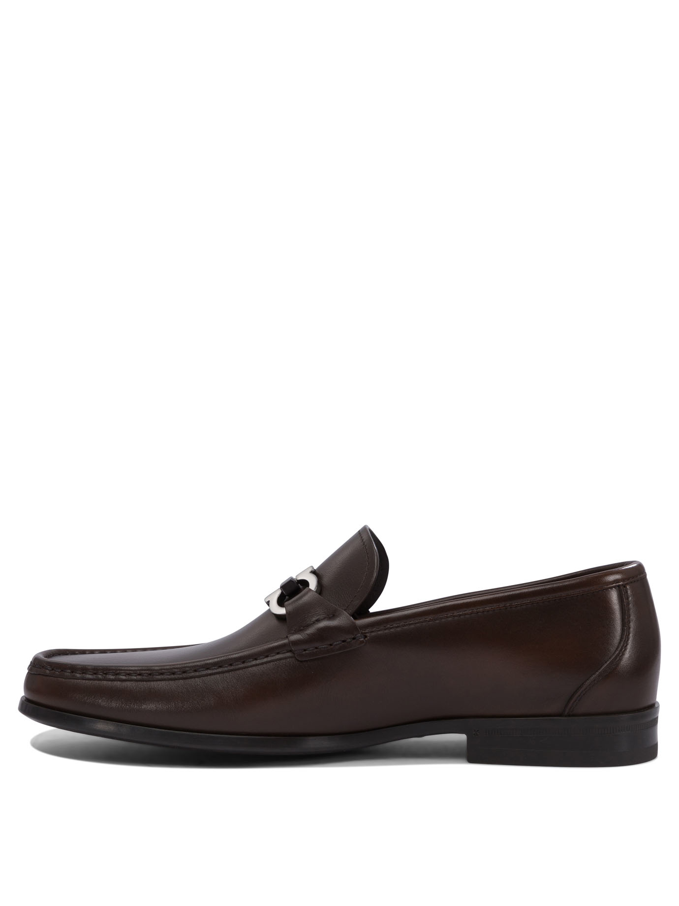 20250127200435184_S25---ferragamo---0778787_2_P.JPG