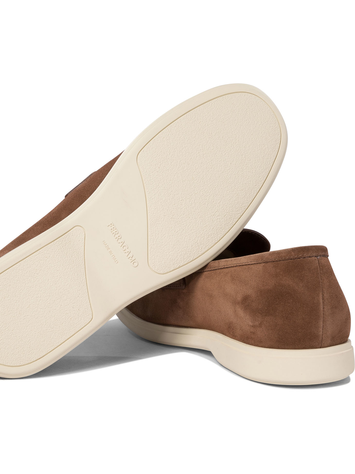 20241218200146025_S25---ferragamo---0778832_4_P.JPG