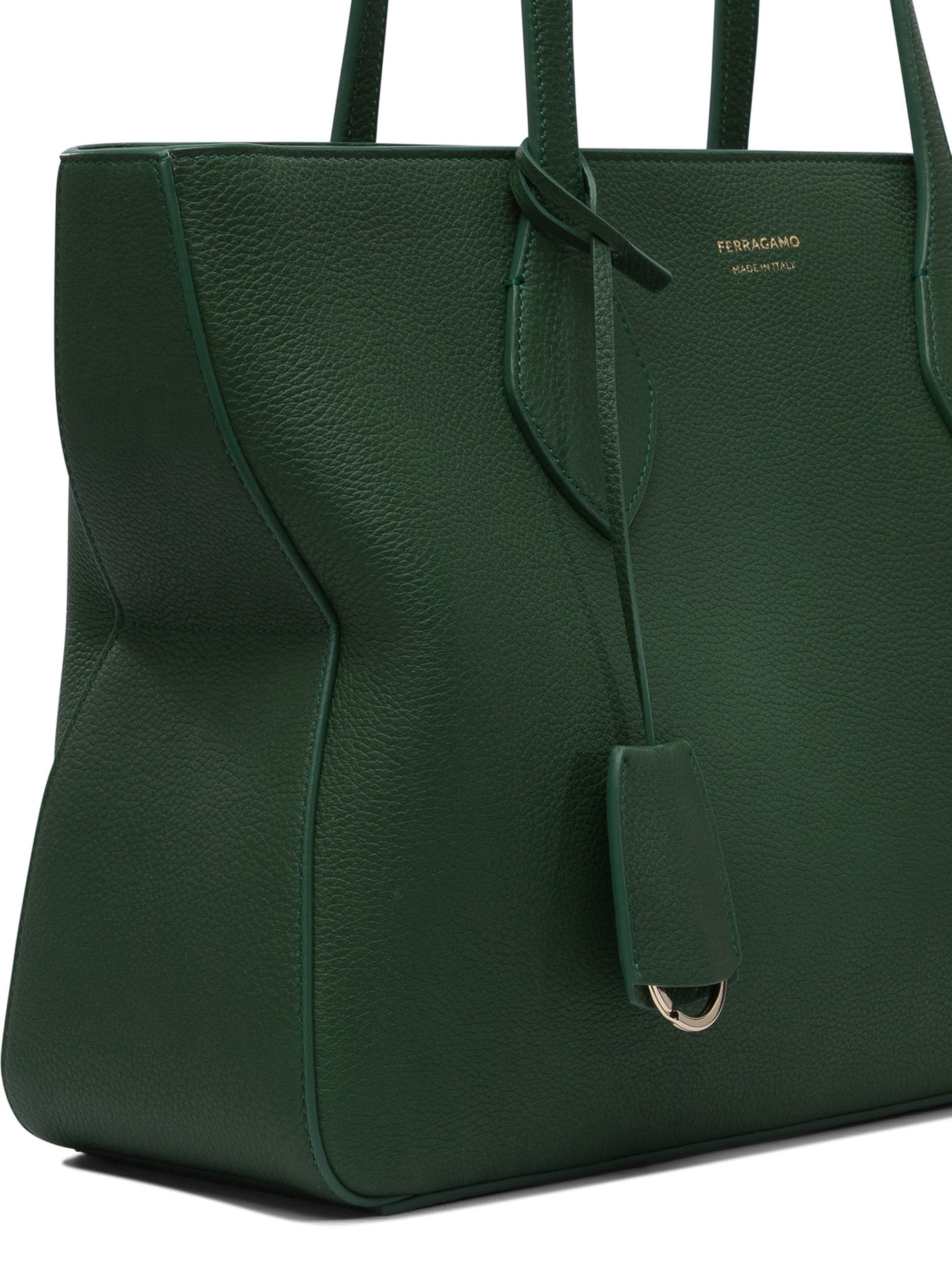 20250127200450184_S25---ferragamo---0779344_3_P.JPG