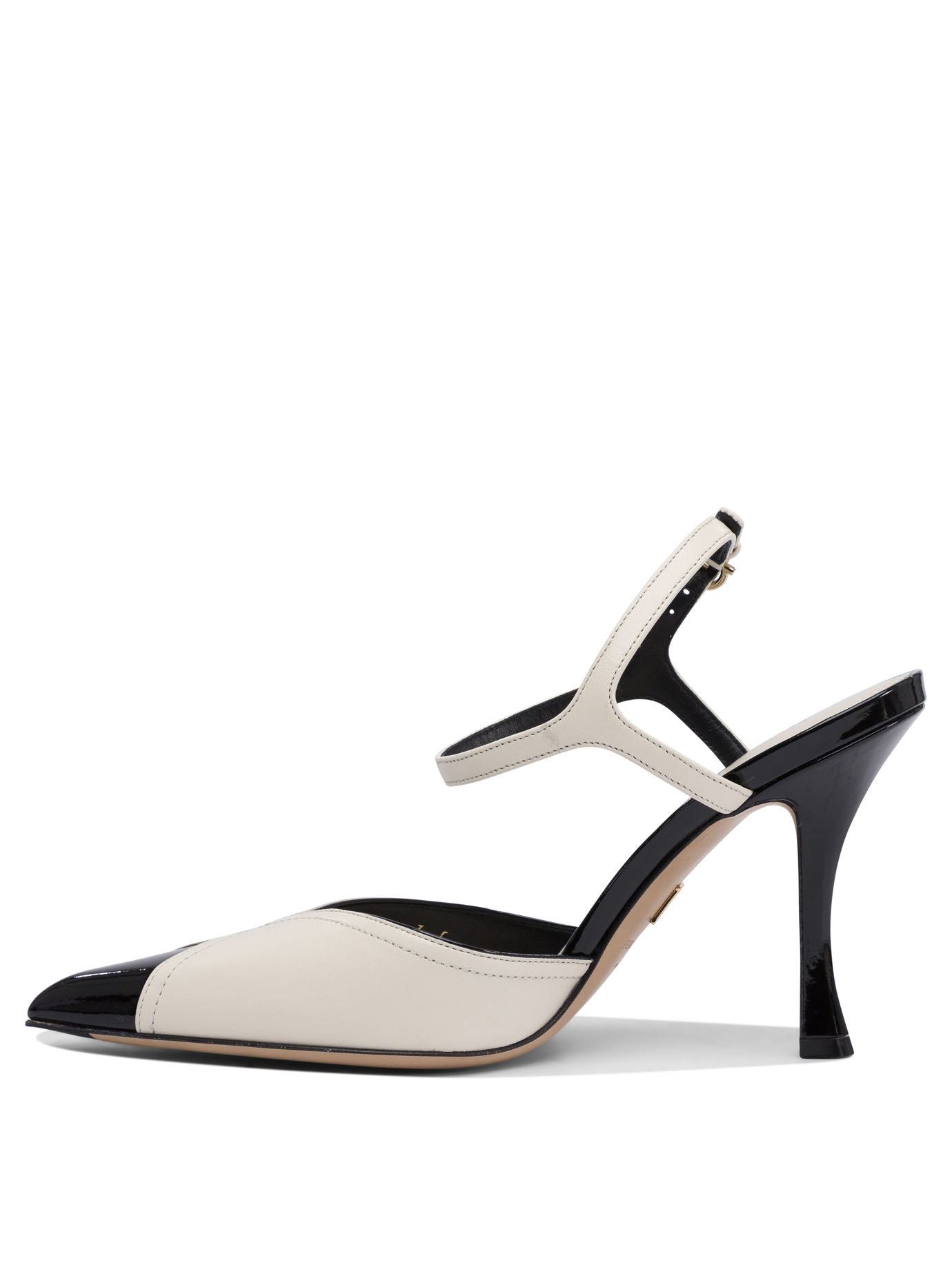 20250127200458652_S25---ferragamo---0779820_2_P.JPG