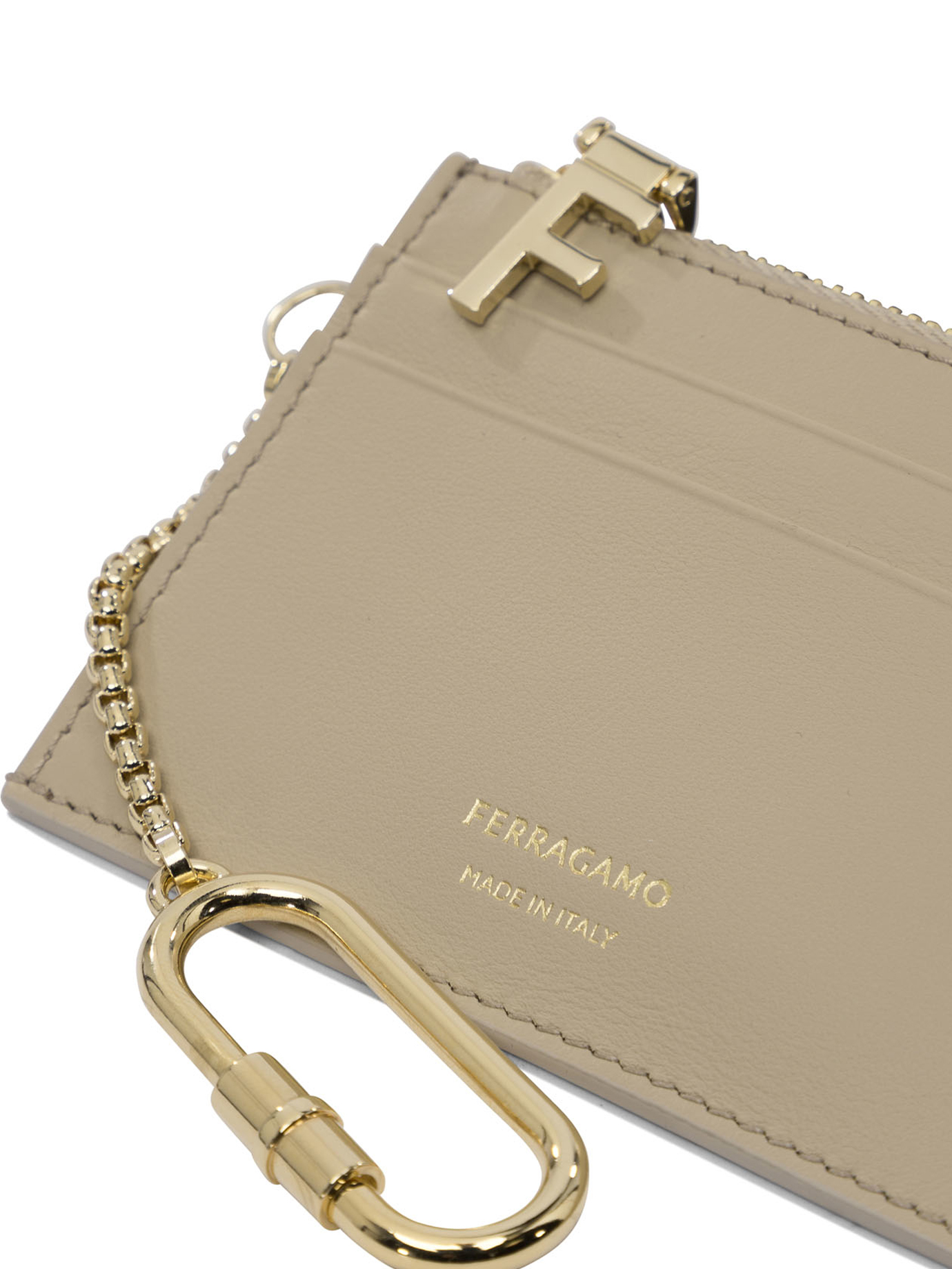 20250128123254432_S25---ferragamo---0779950_3_P.JPG