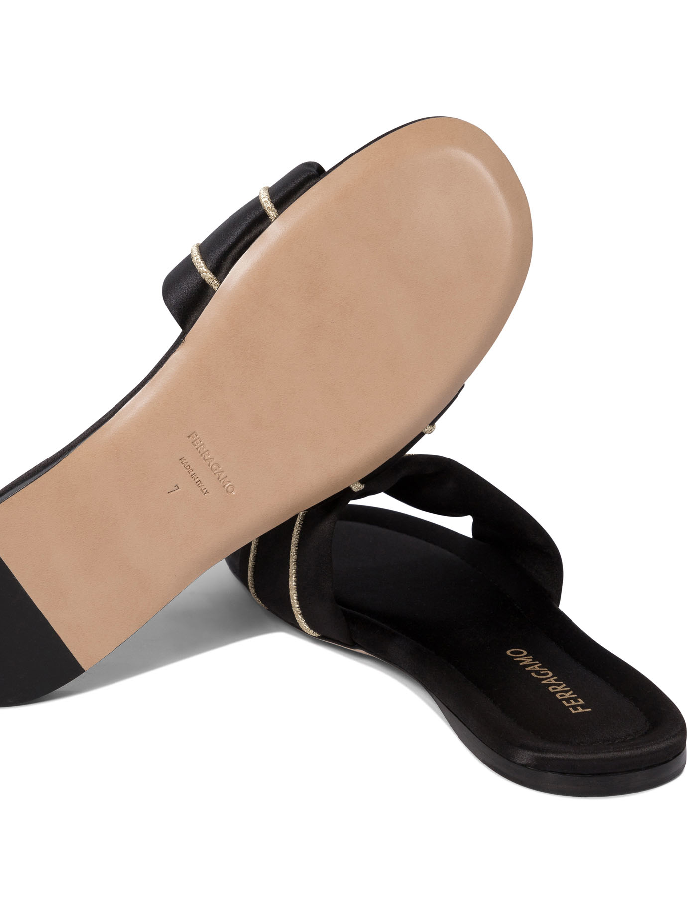 20241218200155337_S25---ferragamo---0781252_4_P.JPG