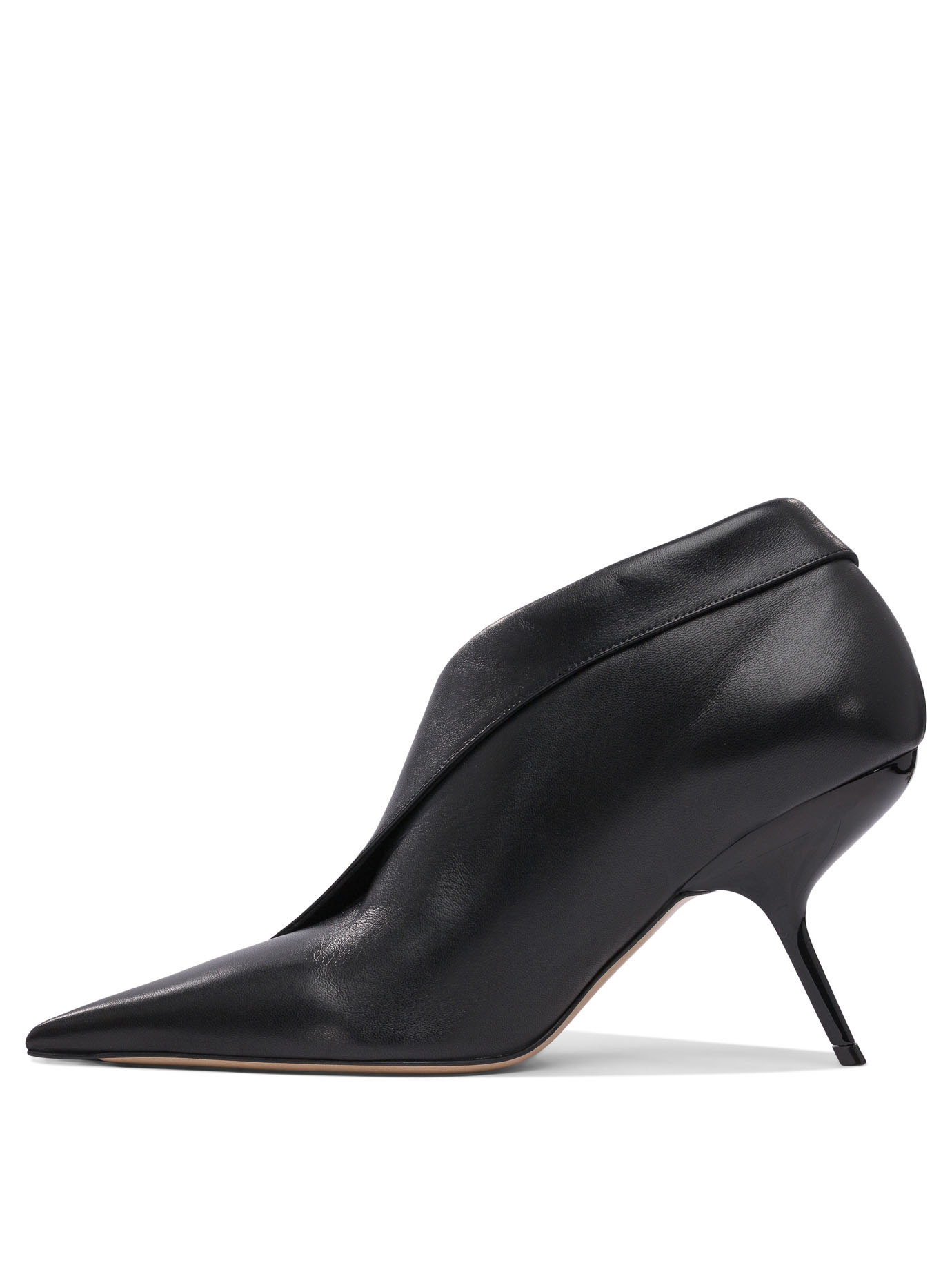 20250228125052246_S25---ferragamo---0782376_2_P.JPG