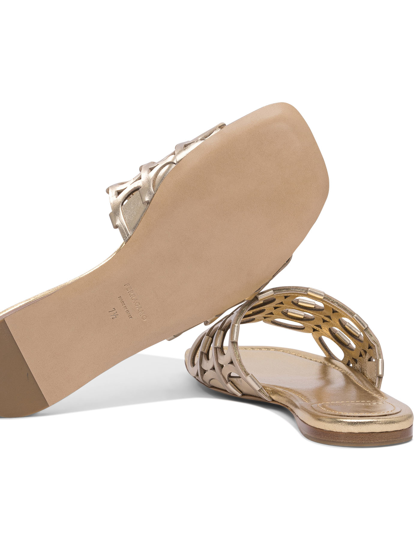 20250326201927618_S25---ferragamo---0782519_4_P.JPG