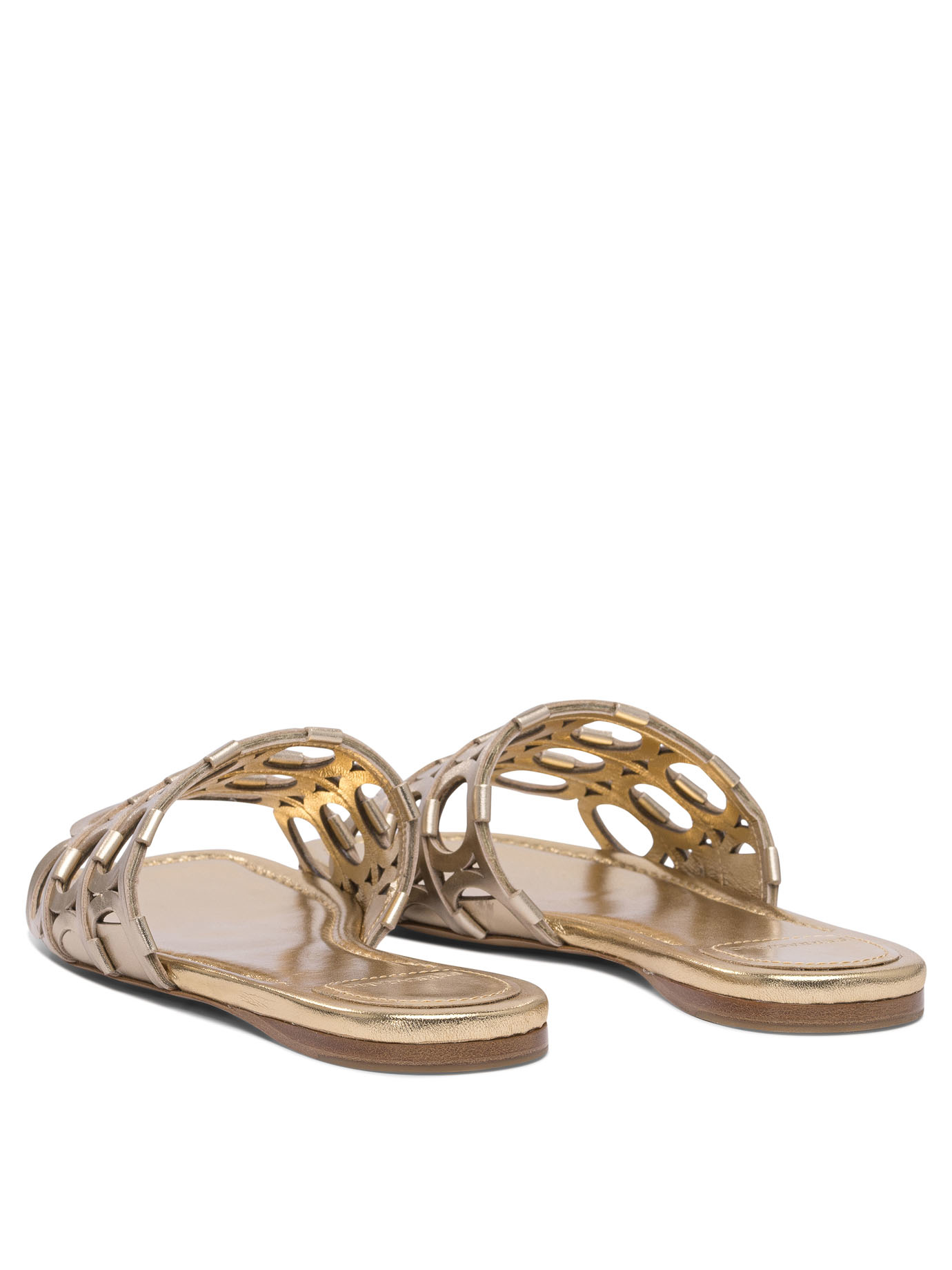 20250326201927806_S25---ferragamo---0782519_3_P.JPG