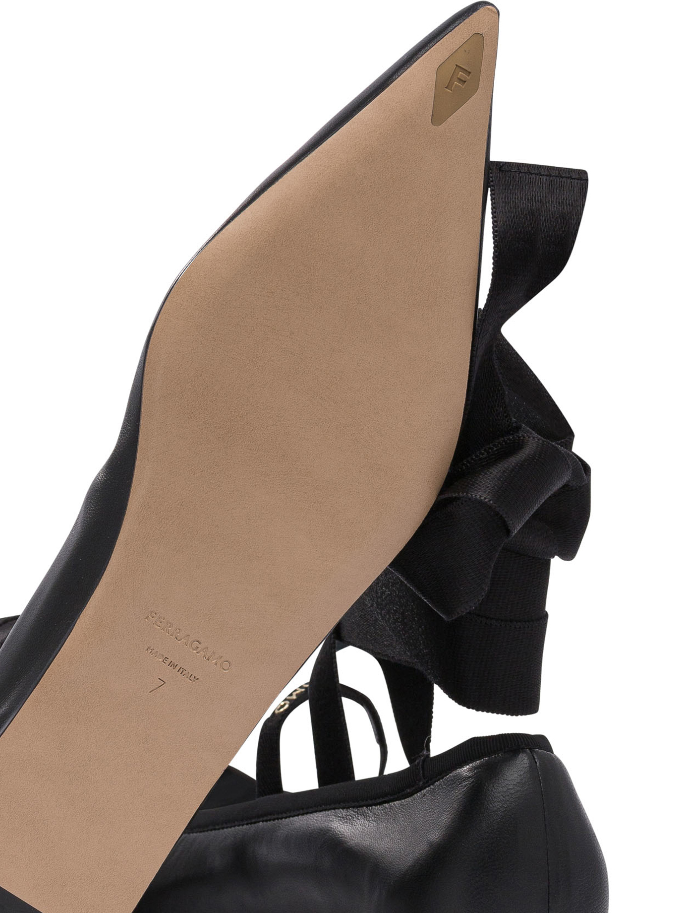 20250318200425680_S25---ferragamo---0782673_4_P.JPG