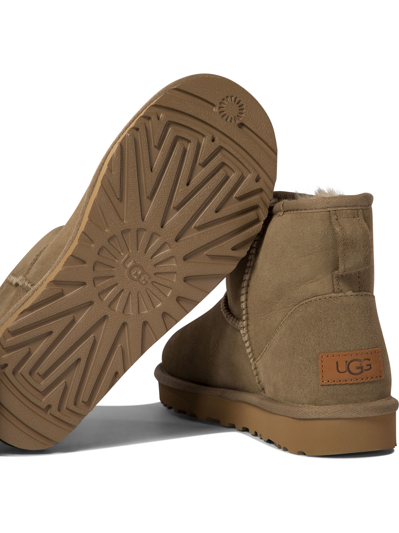 20240822120311294_W24---ugg---1016222ALP_4_P.JPG