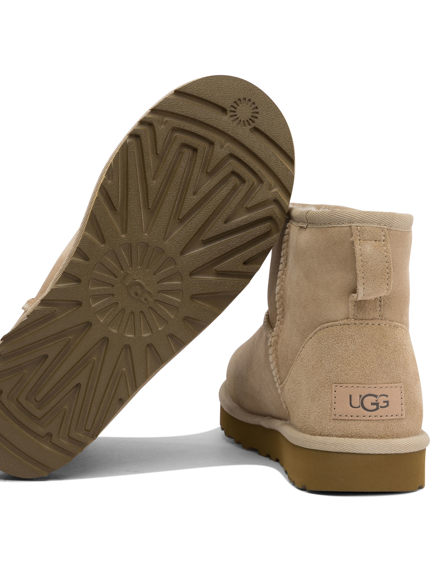 20250120123522948_S25---ugg---1016222SAN_4_P.JPG