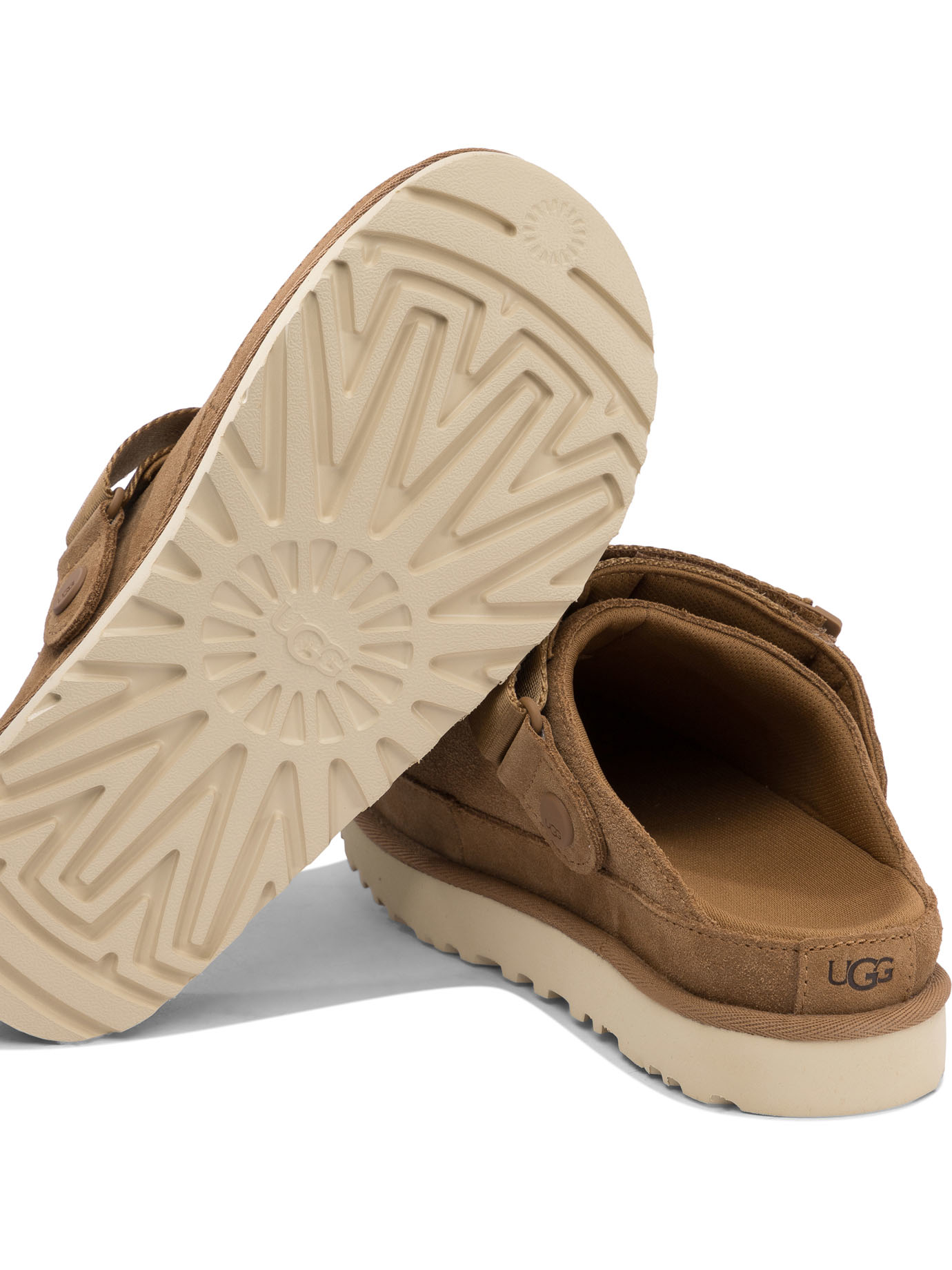 20250122123637541_S25---ugg---1138252CHE_4_P.JPG