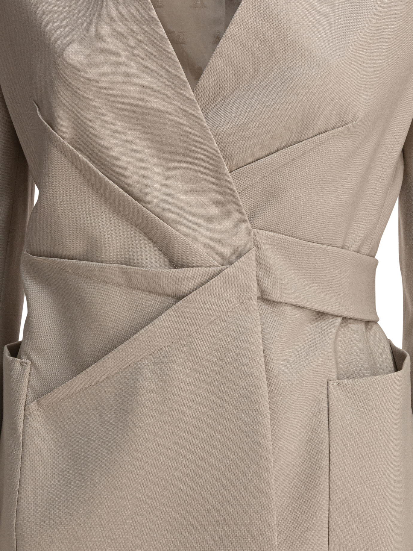 20250313201923024_S25---max mara---2511041083600NEREO006_2_P.JPG