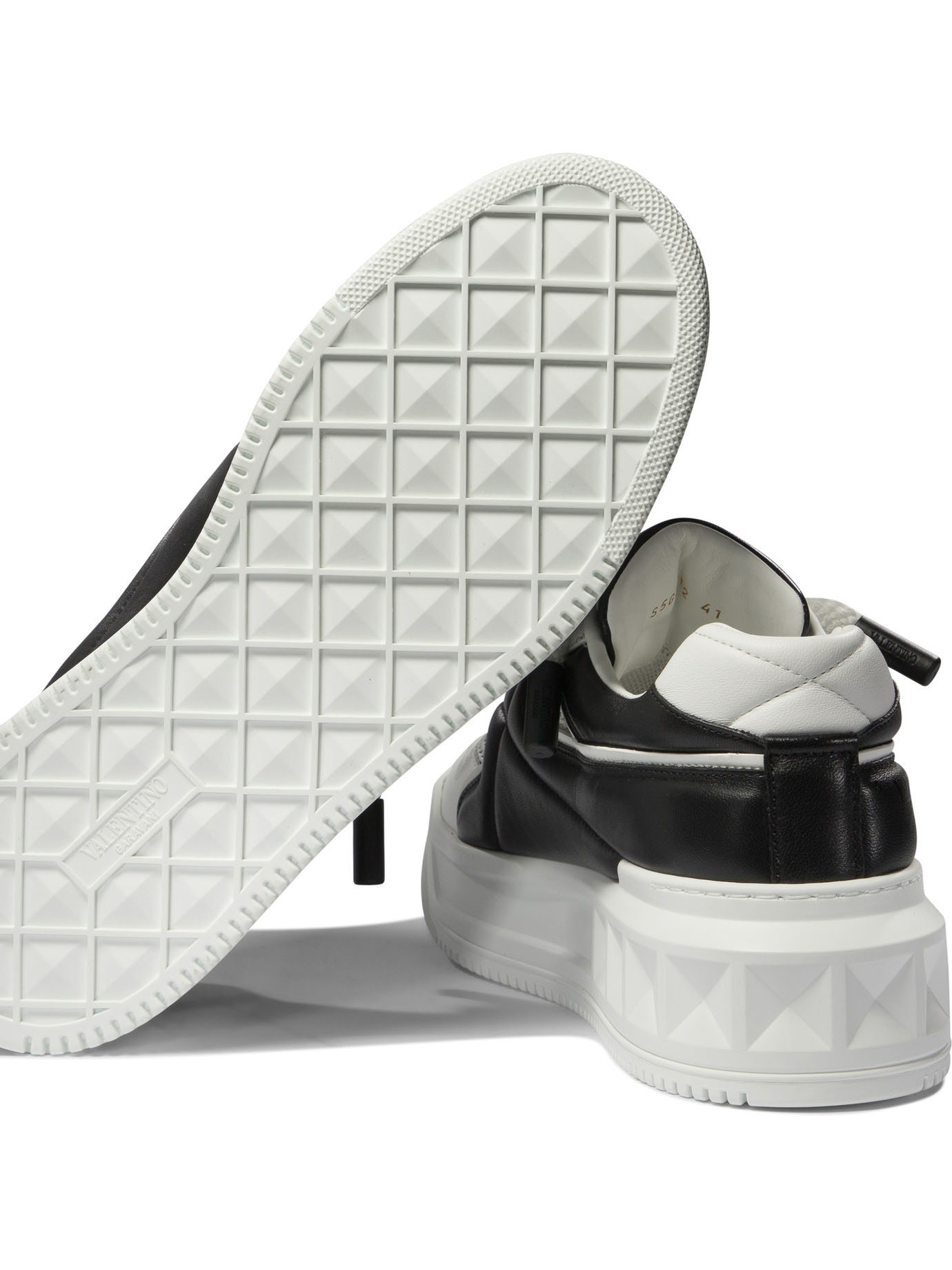 20240608141850981_W24---valentino---5Y2S0G37WWAA01_4_P.JPG