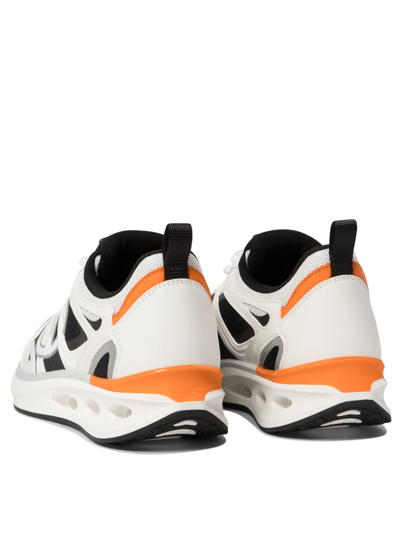 20240723094451837_W24---valentino---5Y2S0I25MCHZH1_3_P.JPG