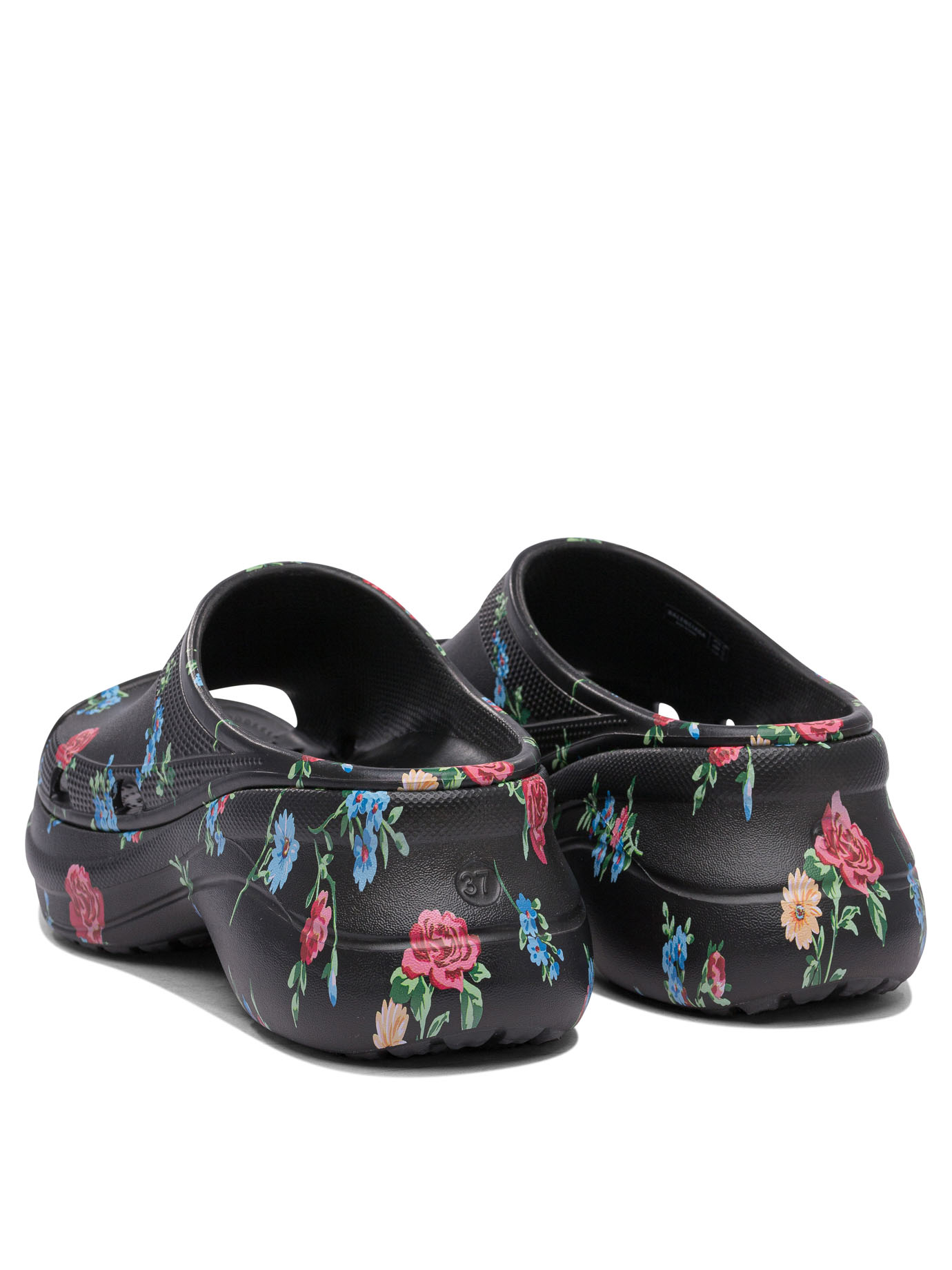 20250403145231179_S25---balenciaga---677389W1S8G8154_3_P.JPG