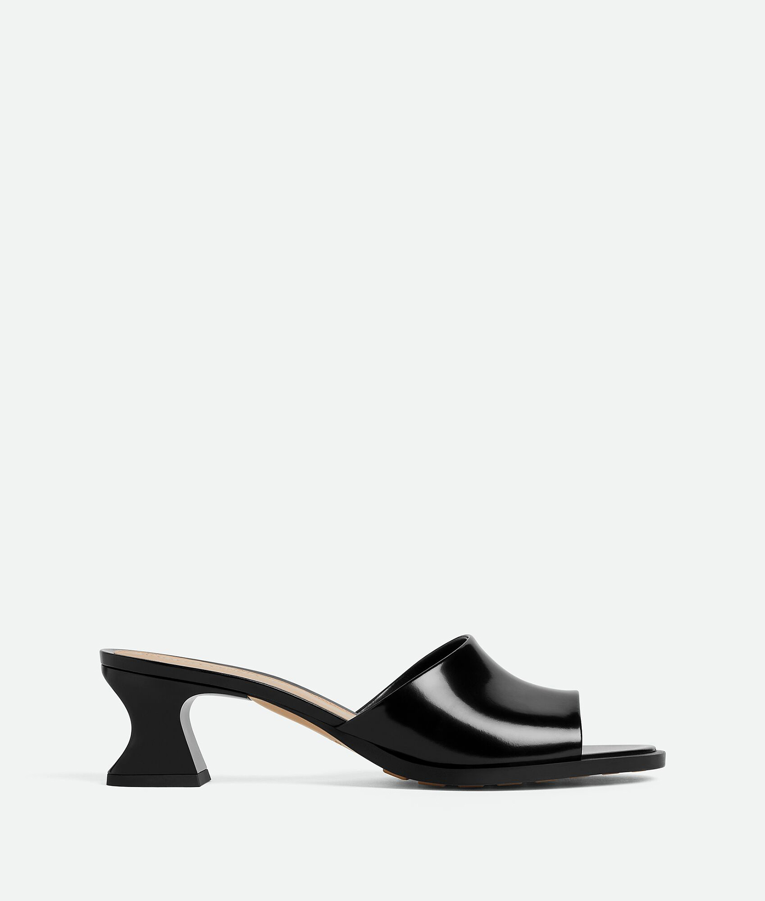 20250403145608149_W24 CO---bottega veneta---787037V4BO01000.JPG