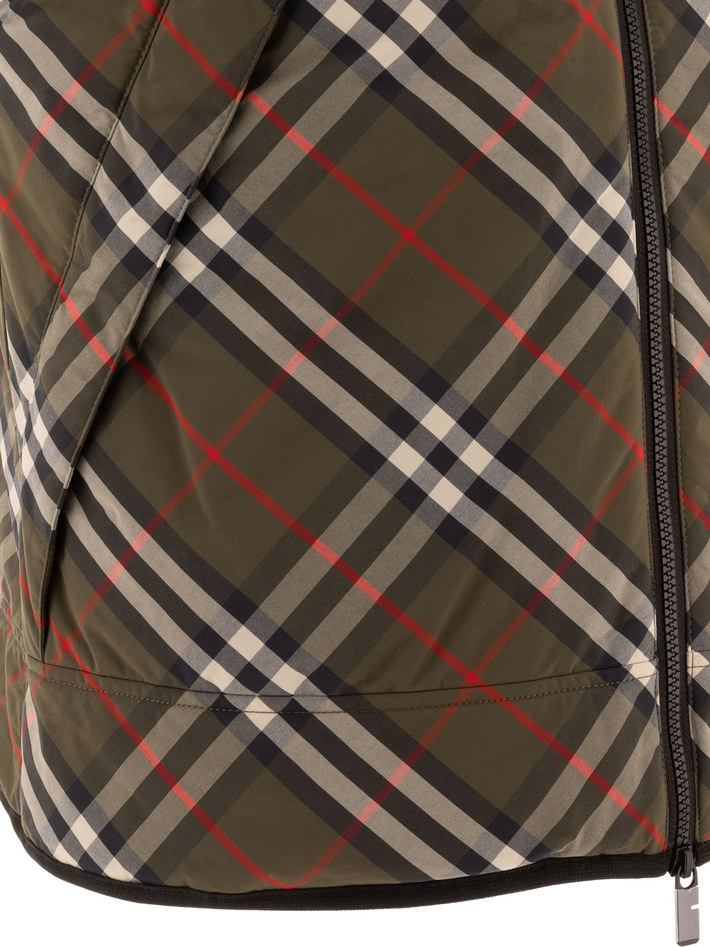 20240821120239904_W24---burberry---8101849_2_P.JPG