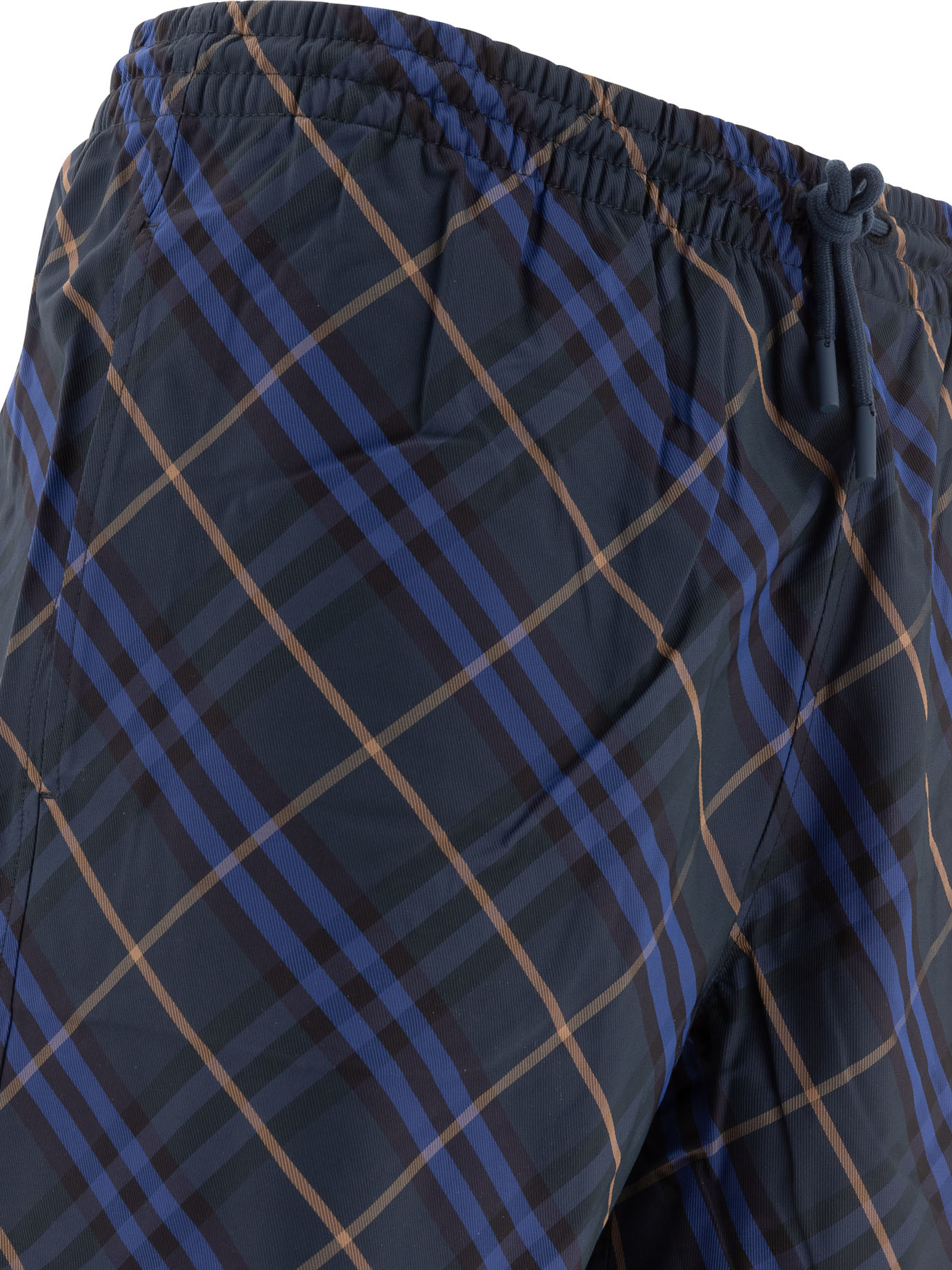 20250114201608454_S25---burberry---8101885_3_P.JPG