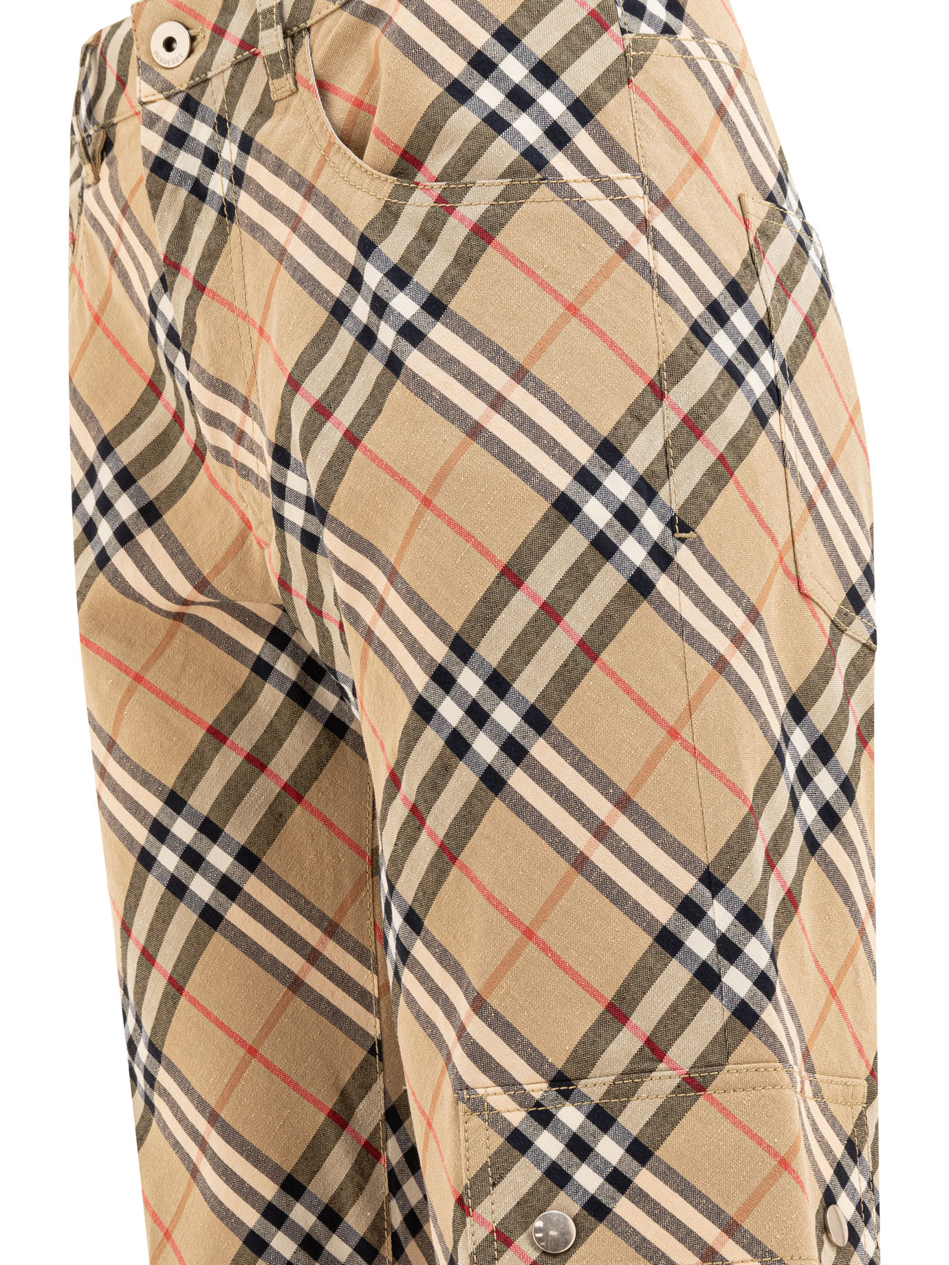 20250210201543145_S25---burberry---8104570_3_P.JPG