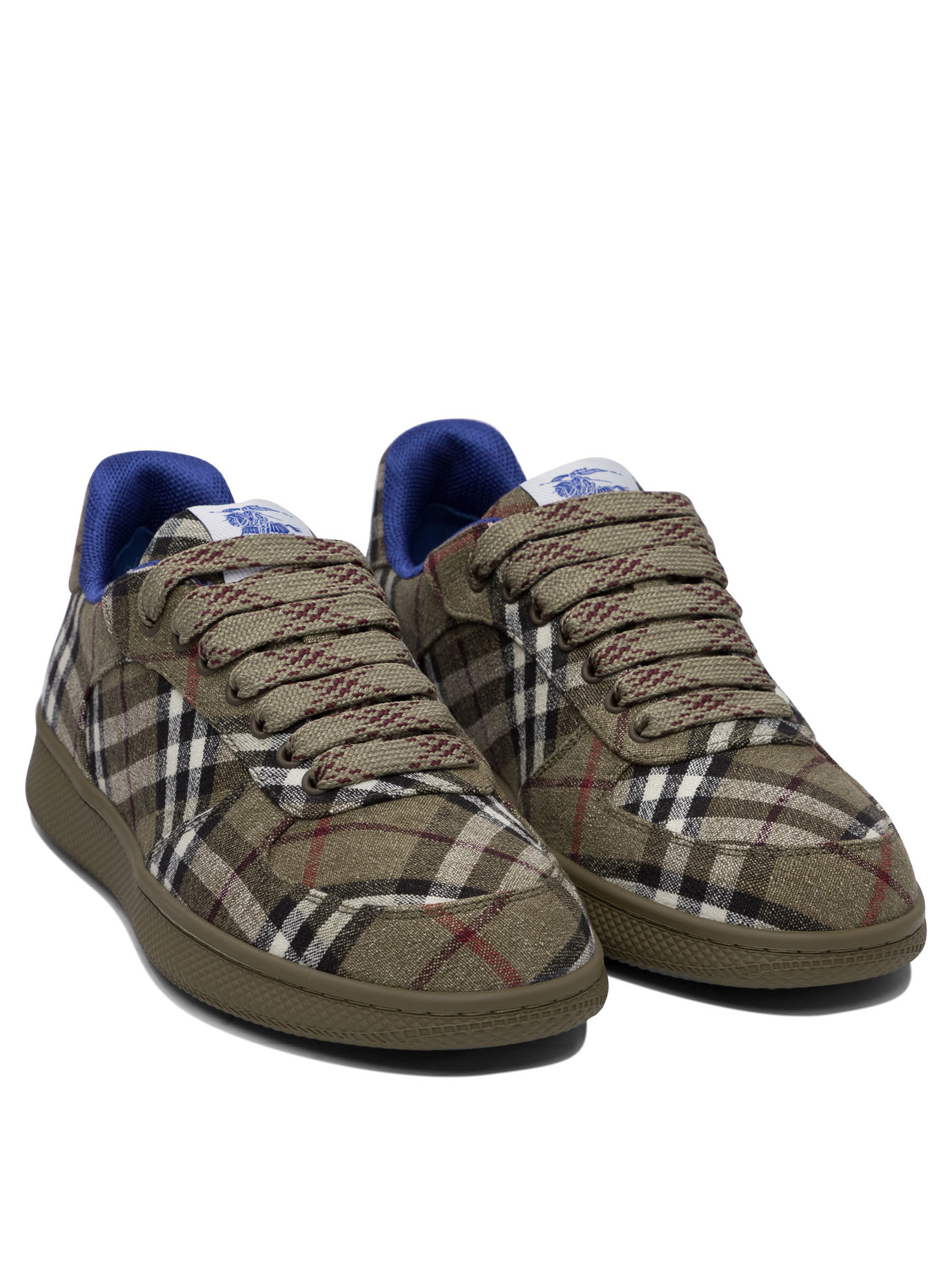 20250127200353870_S25---burberry---8105189_1_P.JPG