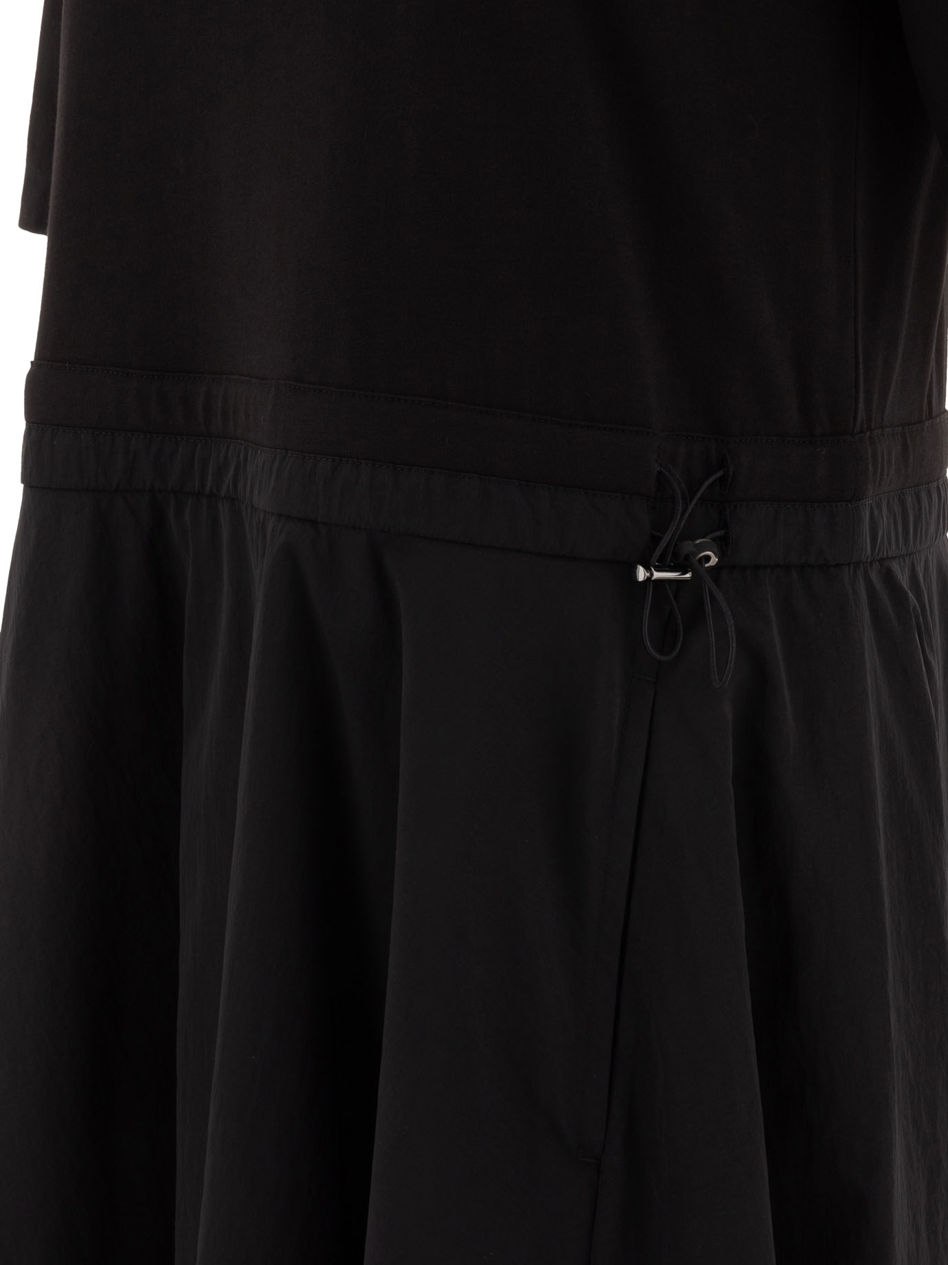 20250120123420340_S25---moncler---8I00004-89A17999_3_P.JPG