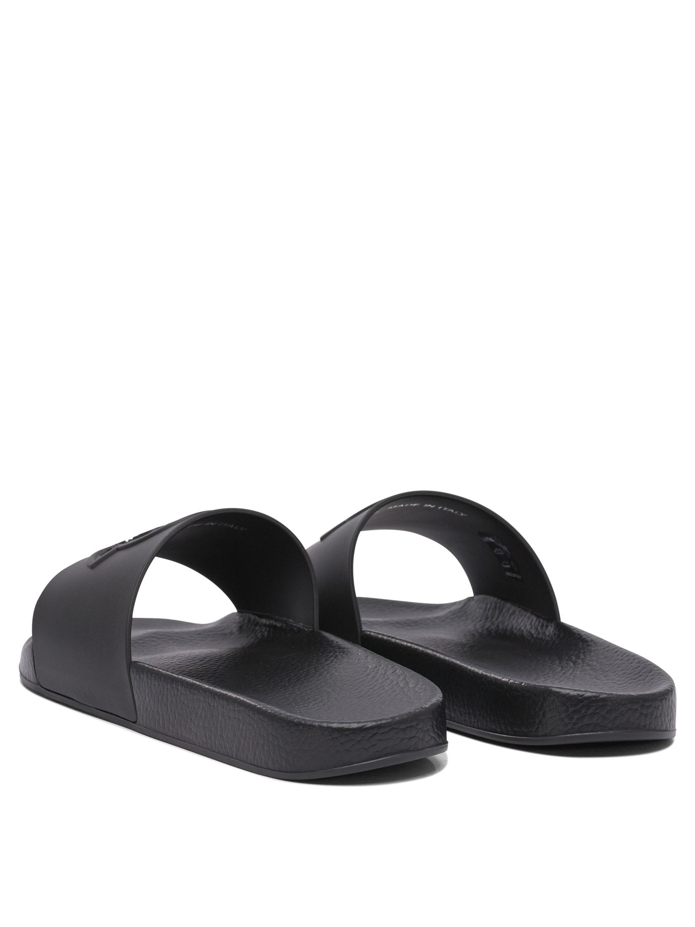 20250313201950978_S25---moncler---BASILE SLIDES4C00020-M2999999_3_P.JPG