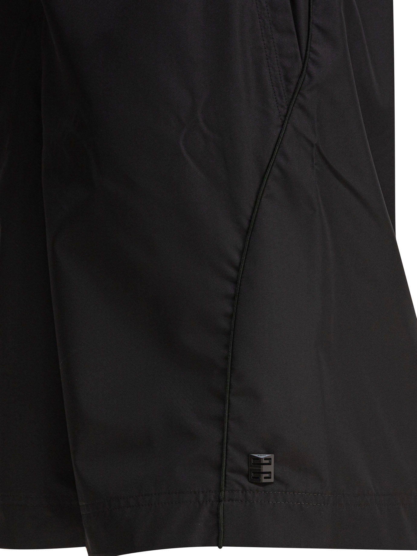 20250320123315418_S25---givenchy---BM51LN15L8001_3_P.JPG