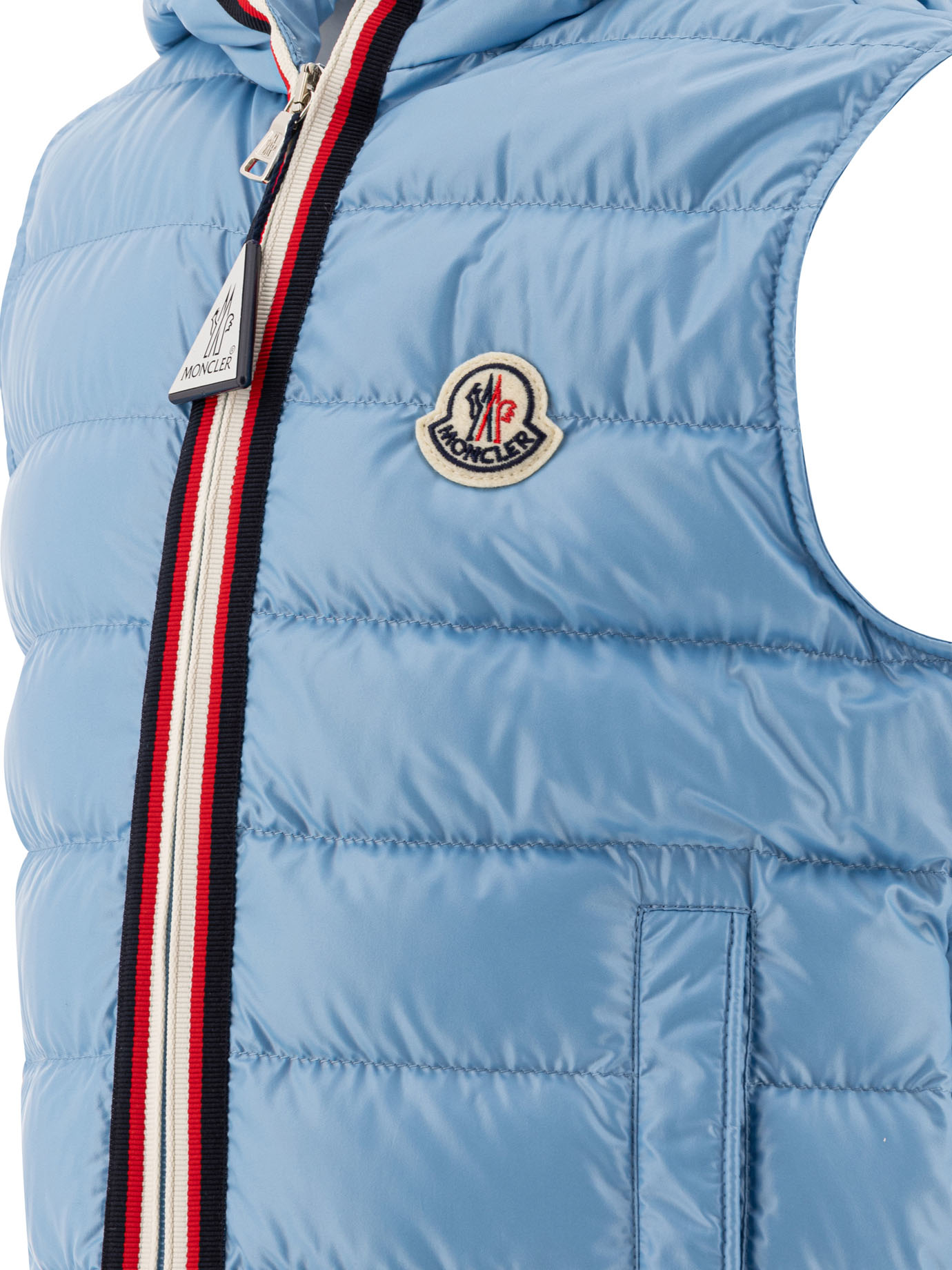 20250217200904973_S25---moncler enfant---DORCAS1A00062-597YX71P_3_P.JPG