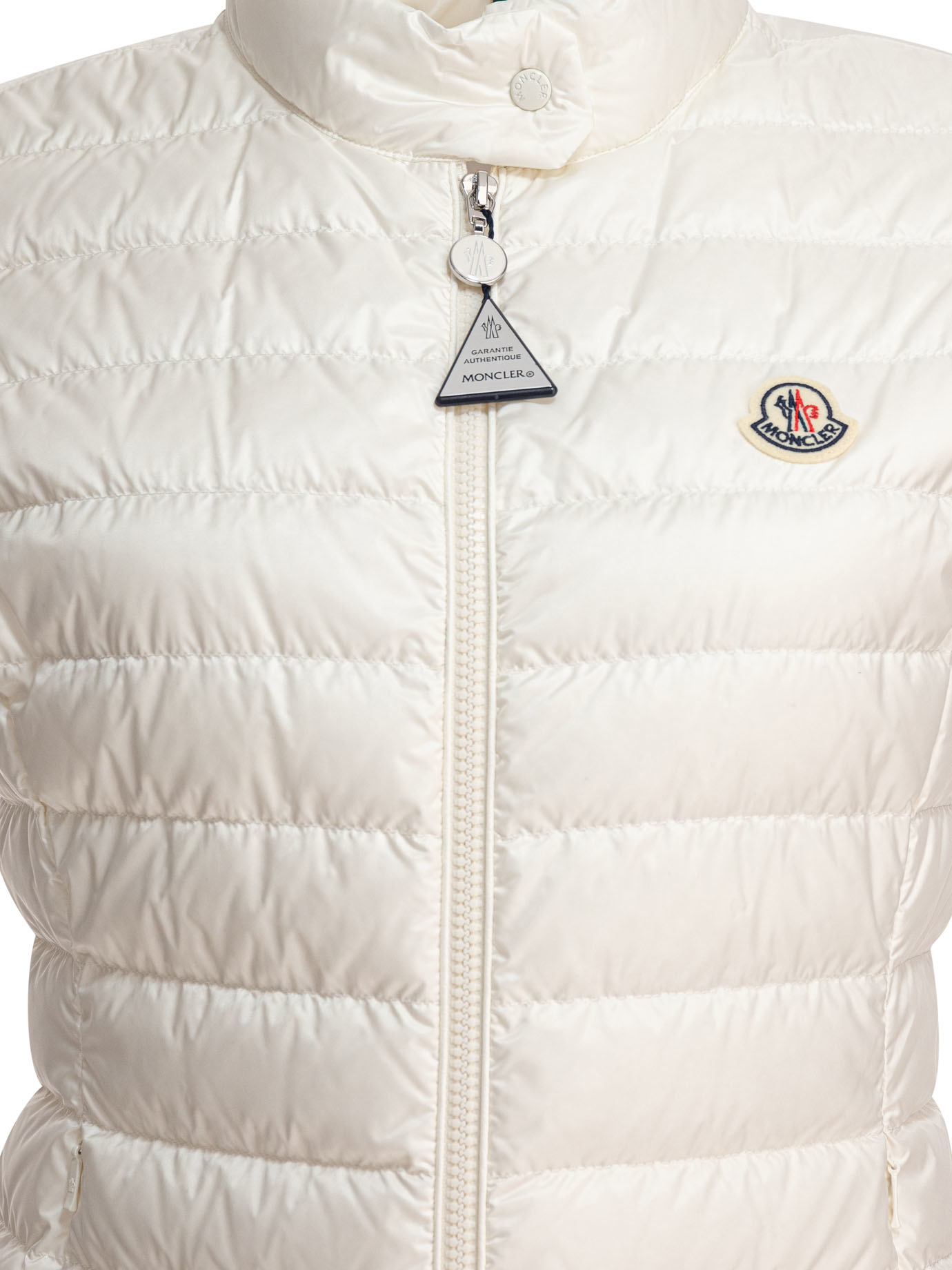20250221200240188_S25---moncler---IGENS1A00067-597YF034_2_P.JPG