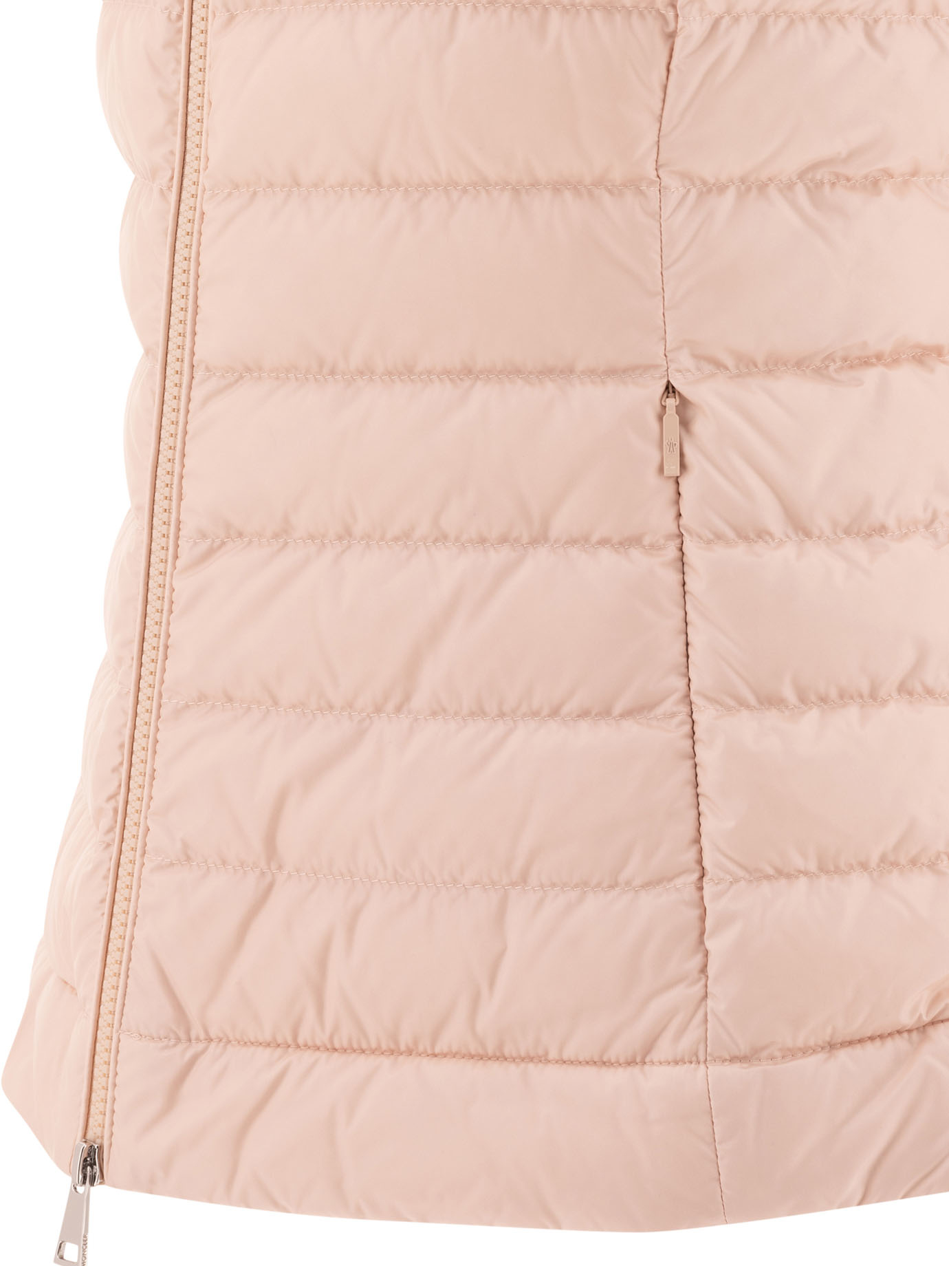 20250120123438355_S25---moncler---IGENS1A00067-597YF529_3_P.JPG