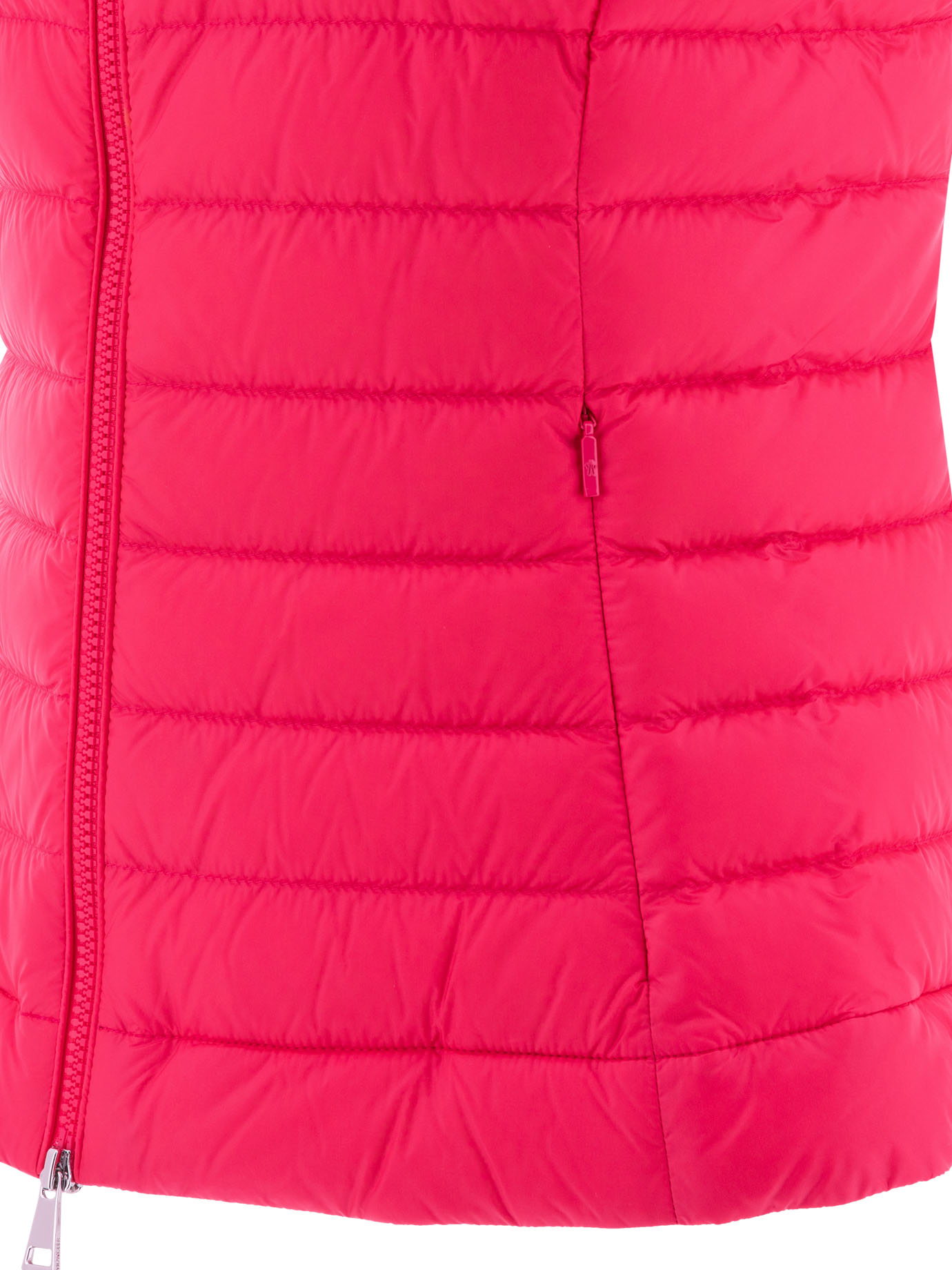 20250120123438105_S25---moncler---IGENS1A00067-597YF55C_3_P.JPG