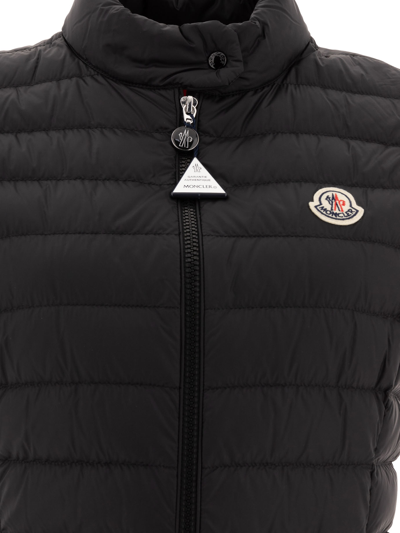 20250102200516071_S25---moncler---IGENS1A00067-597YF999_2_P.JPG