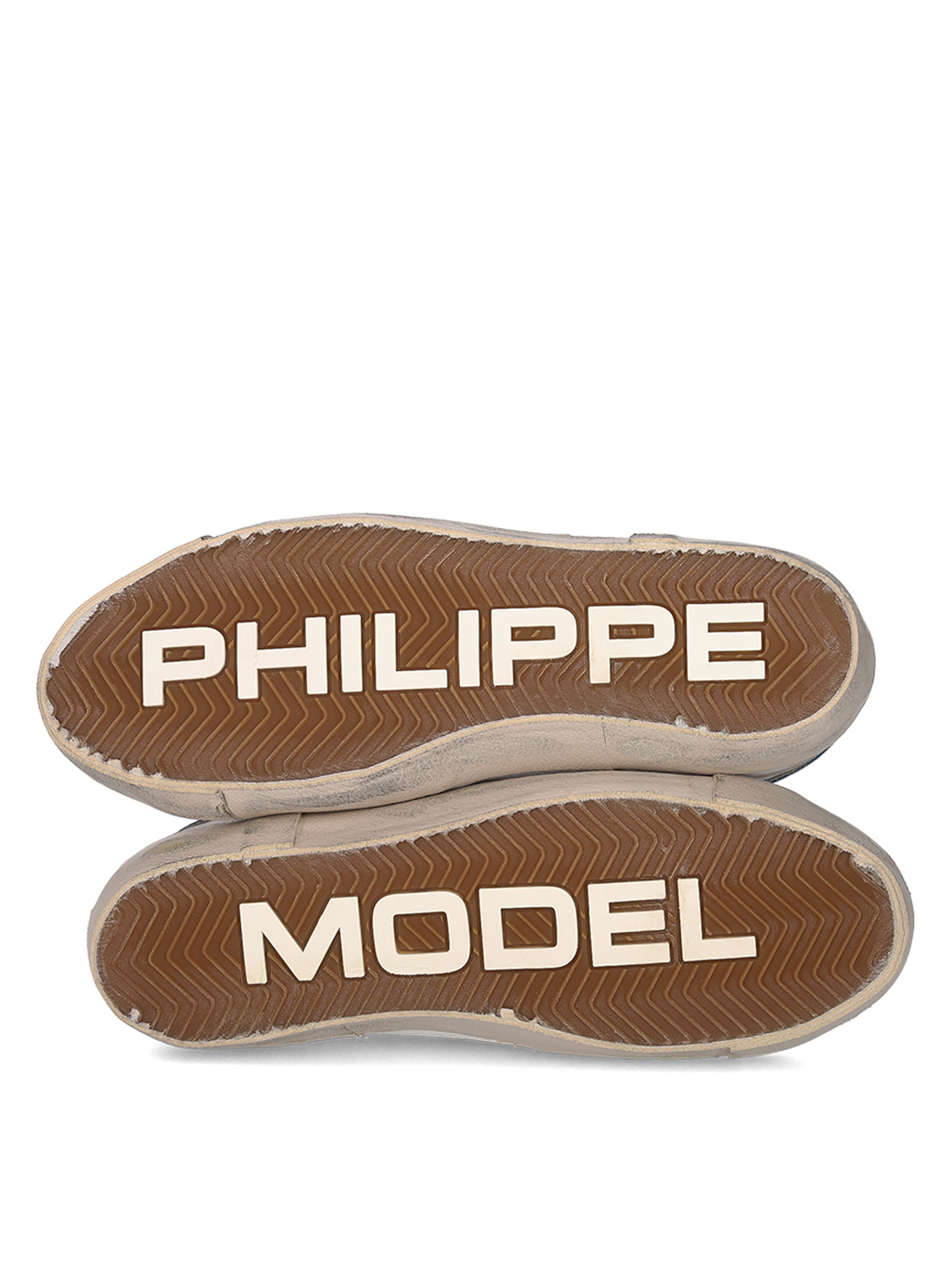 20250127200652698_S25---philippe model paris---PRLUWX46_4_P.JPG