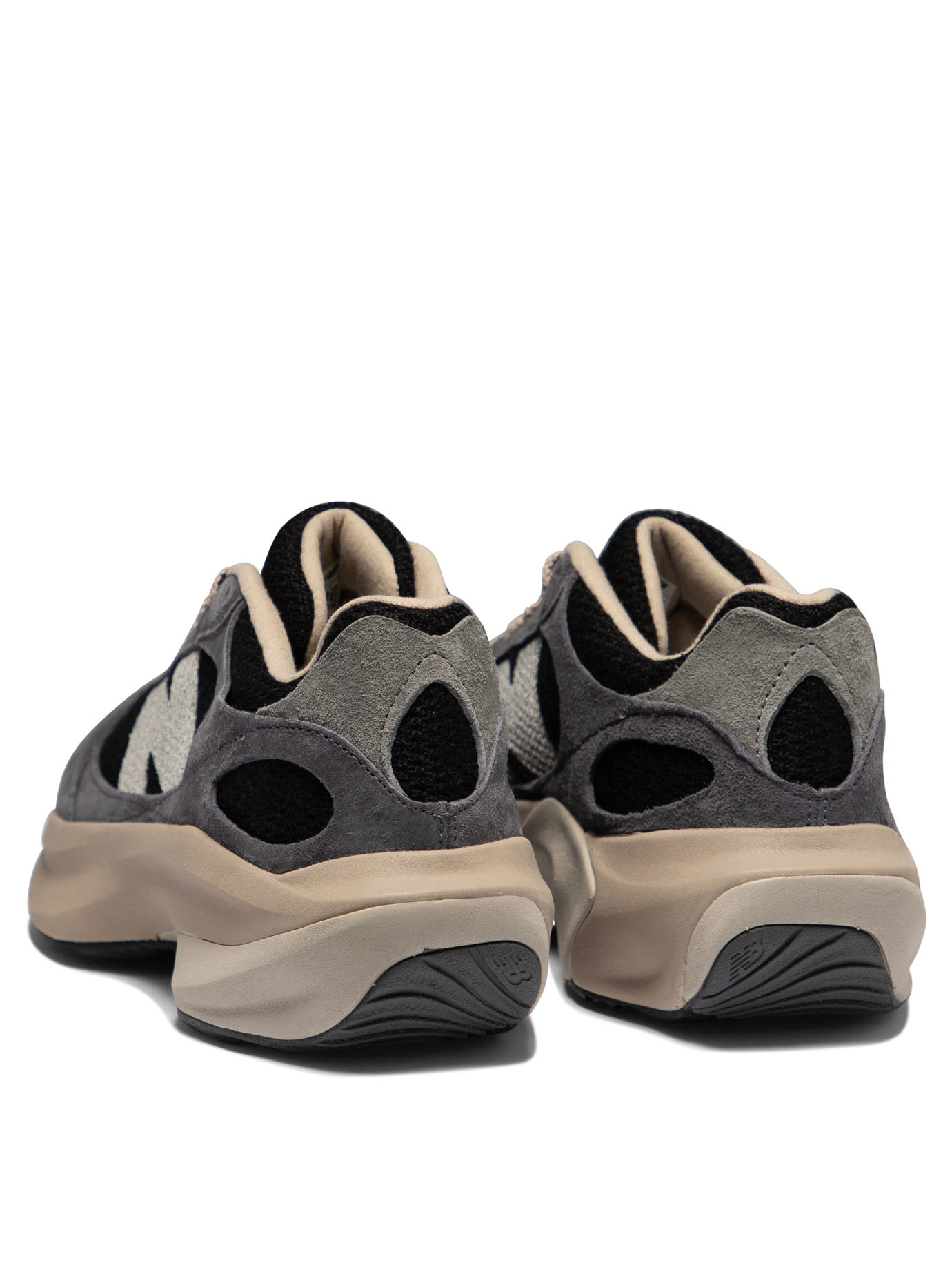 20240723094927230_W24---new balance---UWRPDCSTDMAGNET_3_P.JPG