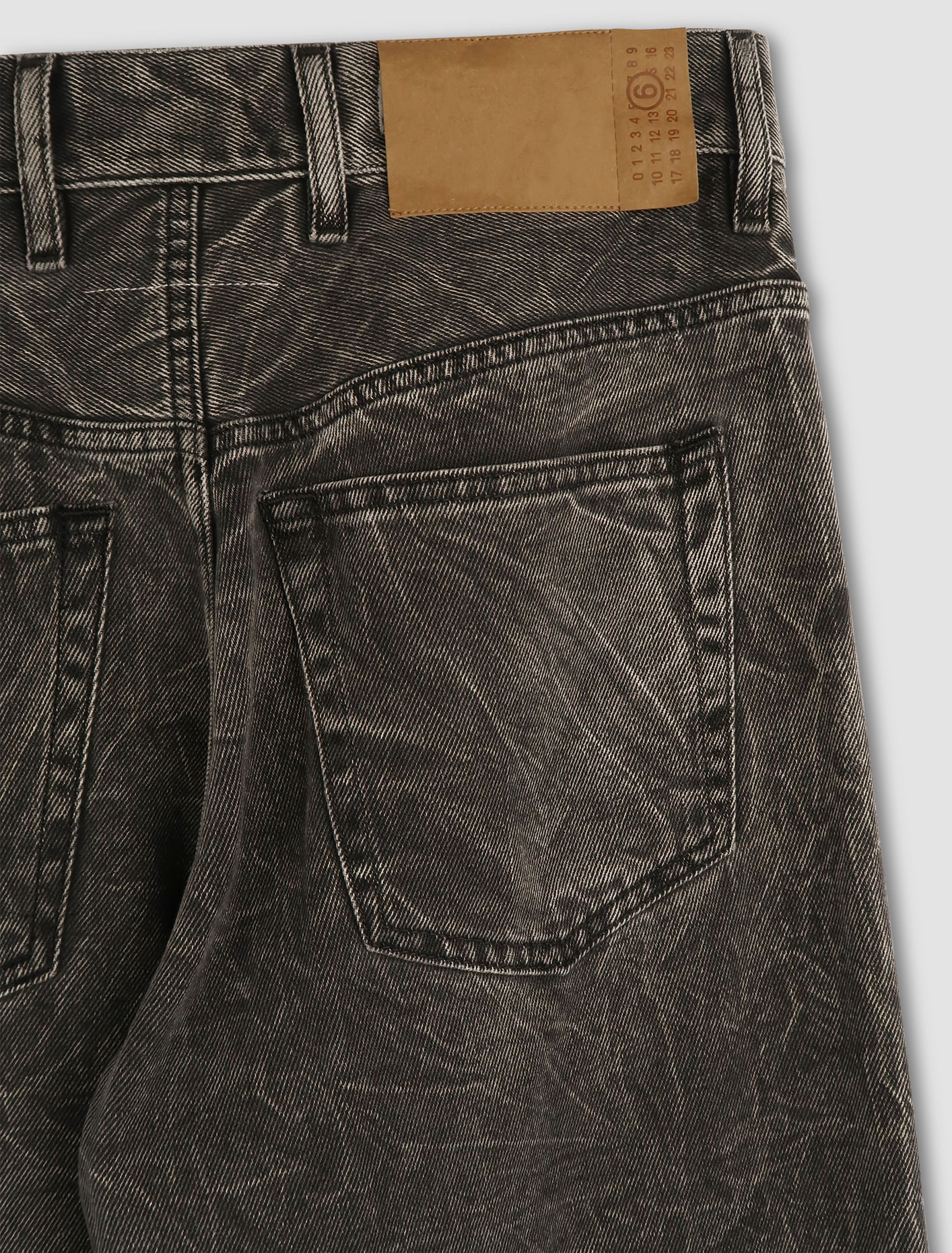 mm6-maison-margiela-jeans-sh0la0010-m30011-860-23139.jpg