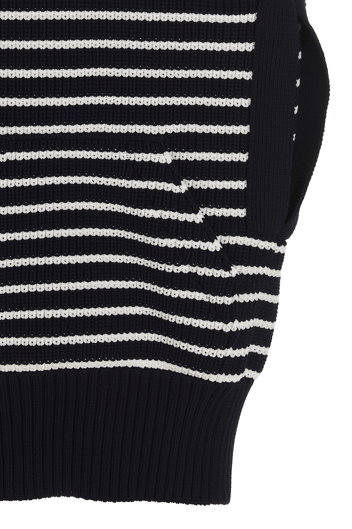 20221229210505815_E54---sacai---2306489201_3_P.JPG