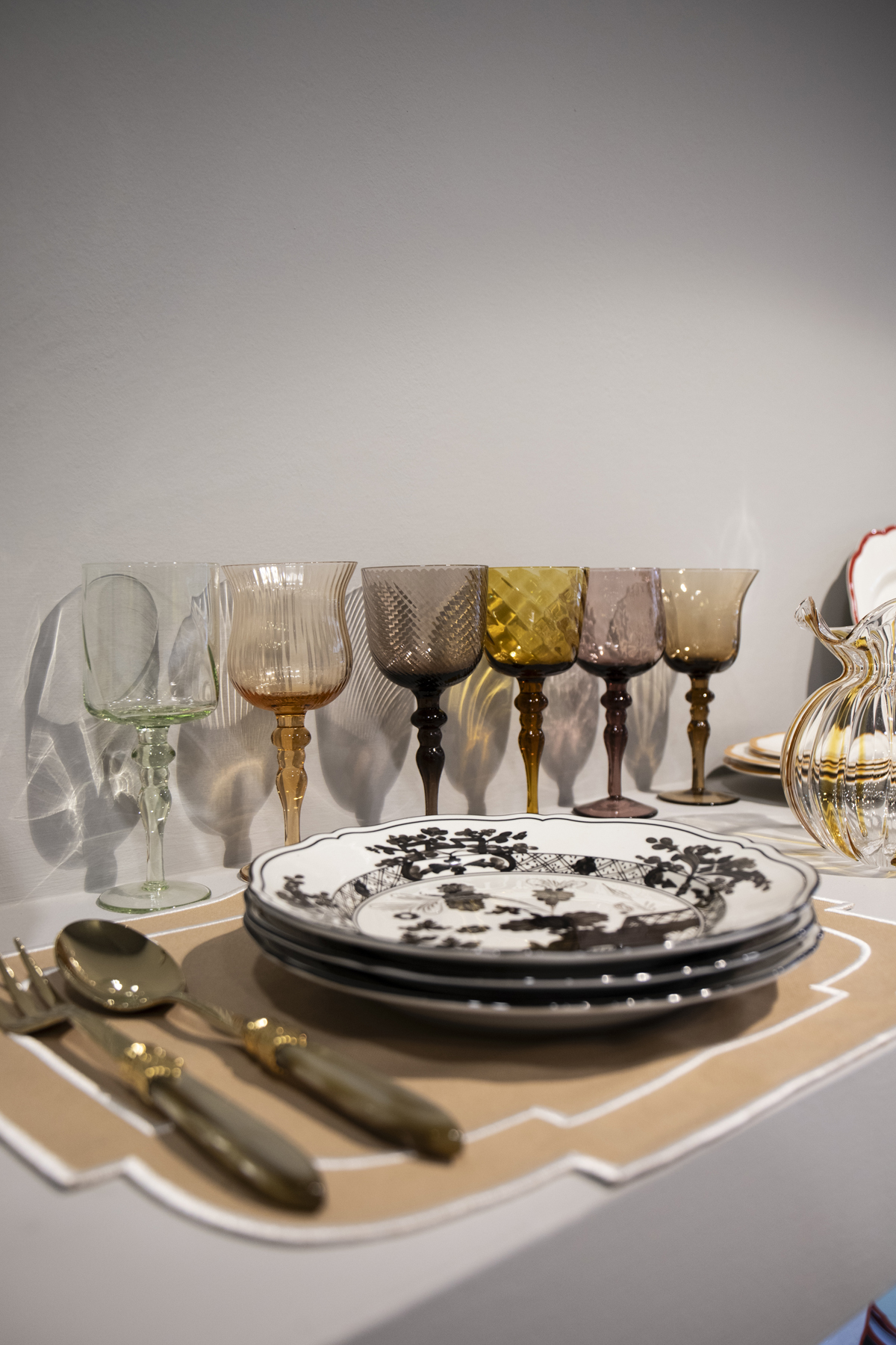 4302SERB02ORCHAMPAGNEORO_01_P_2024-10-17T10-37-55.652Z.jpg