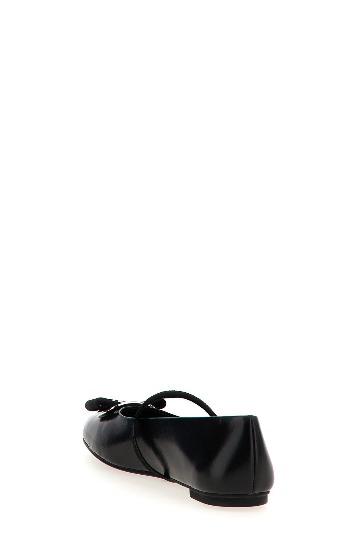 768868NERO_04_P_2025-02-13T10-02-35.158Z.jpg
