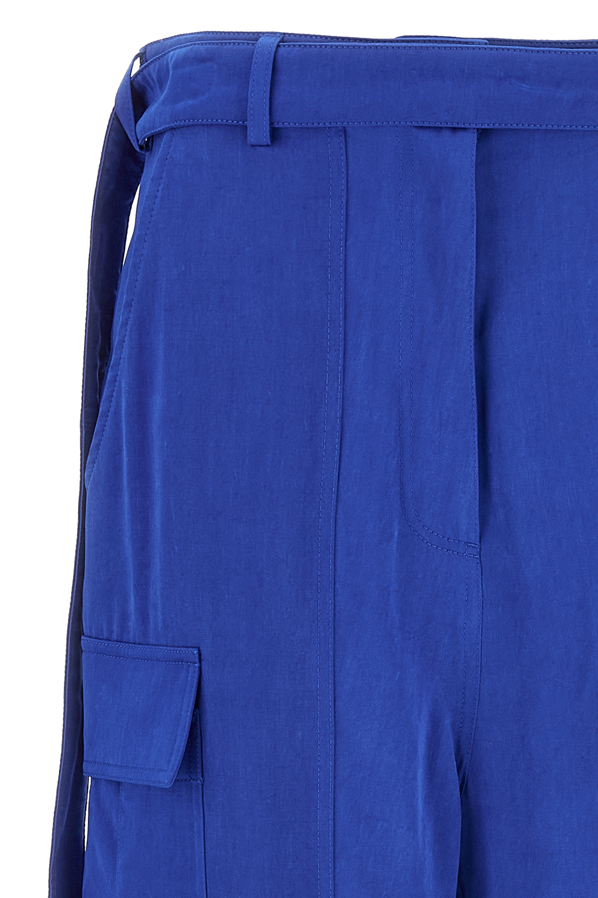782700KLEINBLUE_08_P_2025-04-02T08-26-20.856Z.jpg