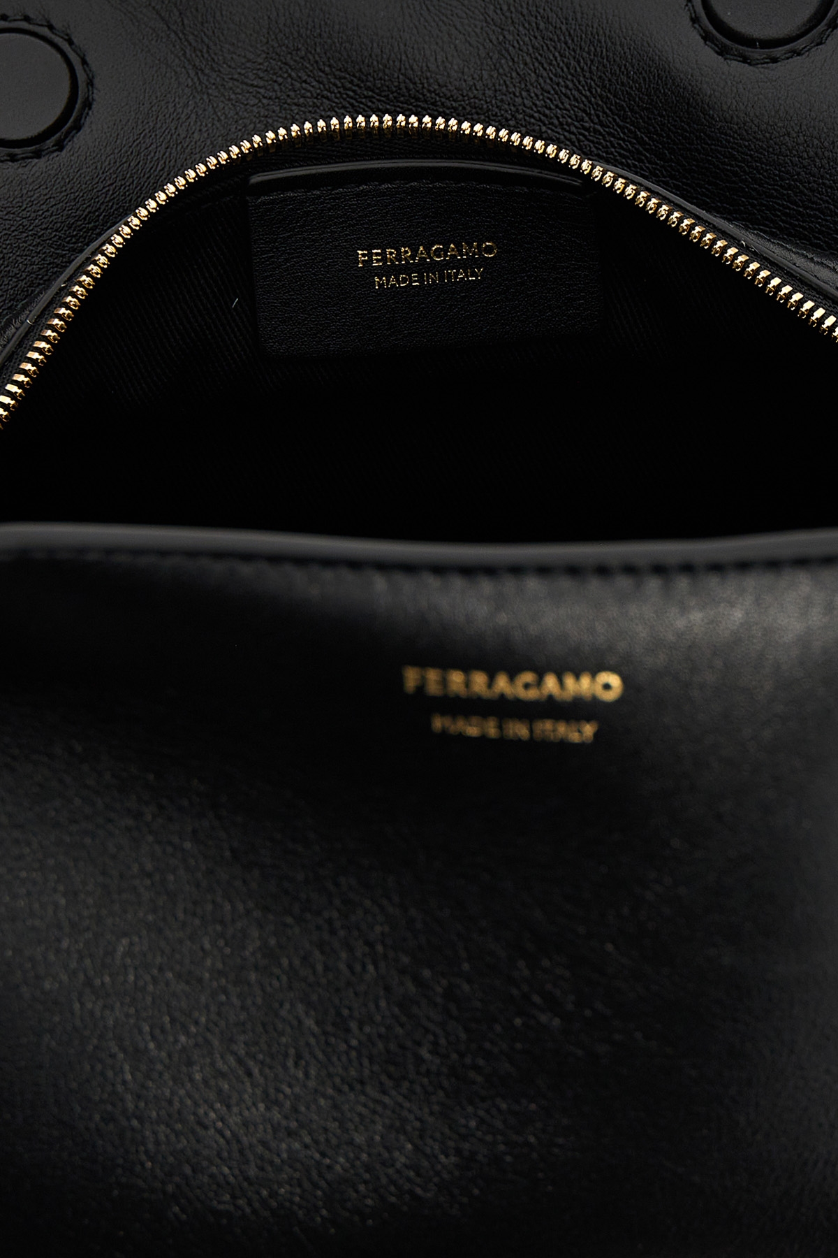 784054NERO_07_P_2025-04-02T08-26-13.362Z.jpg