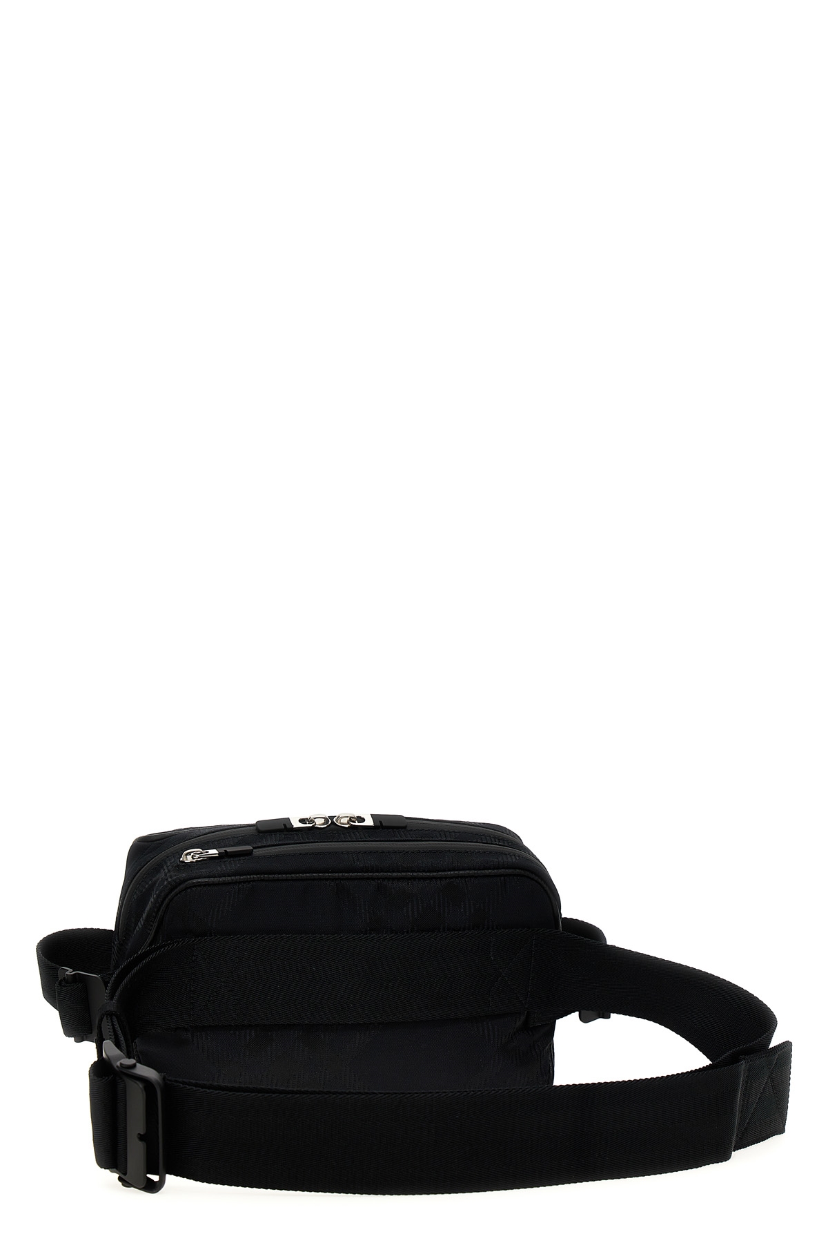 8083446BLACK_03_P_2024-05-30T06-45-21.982Z.jpg