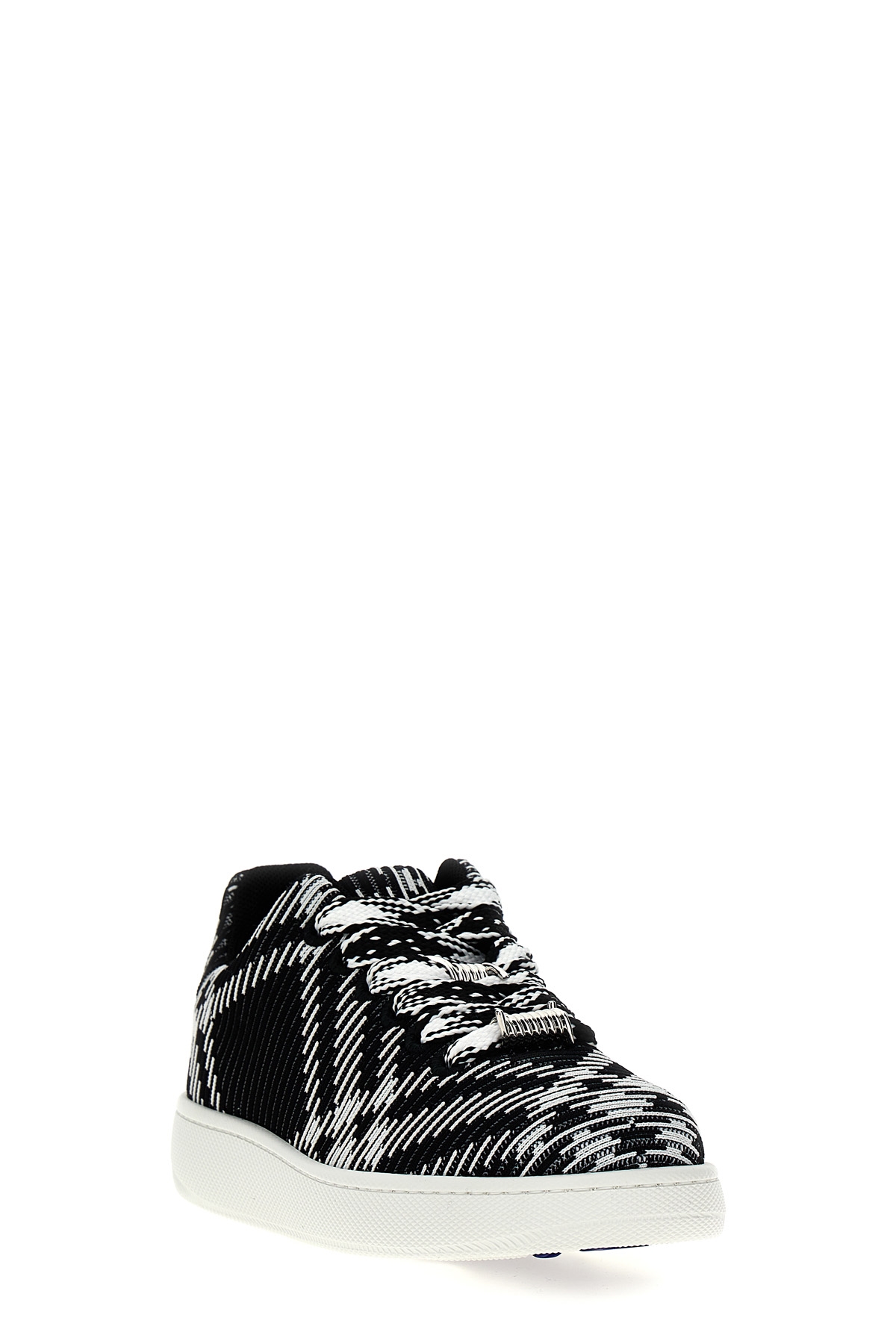 8083477BLACK_03_P_2024-02-01T08-20-13.097Z.jpg