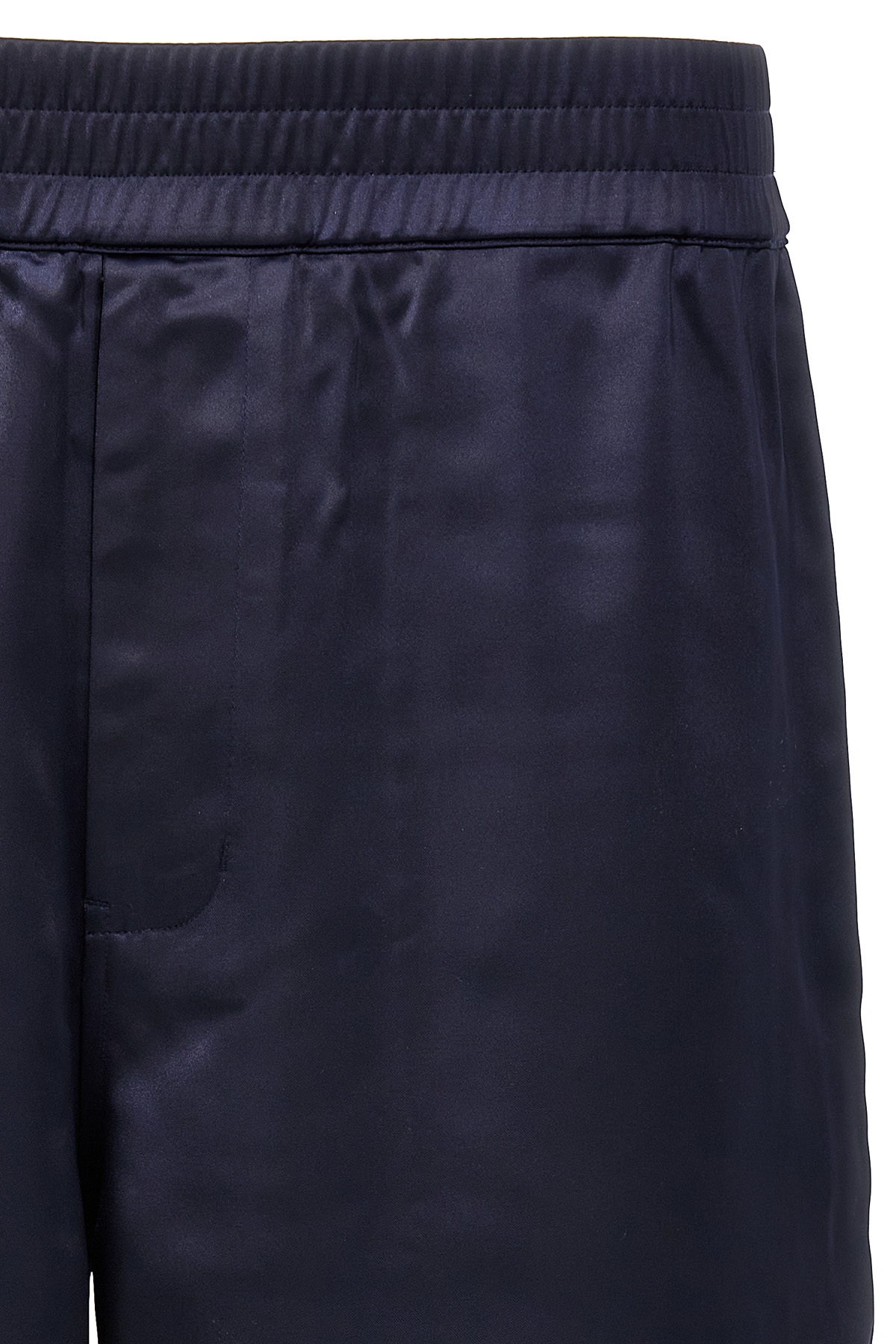 A2189001NAVY_08_P_2024-06-06T07-04-30.572Z.jpg