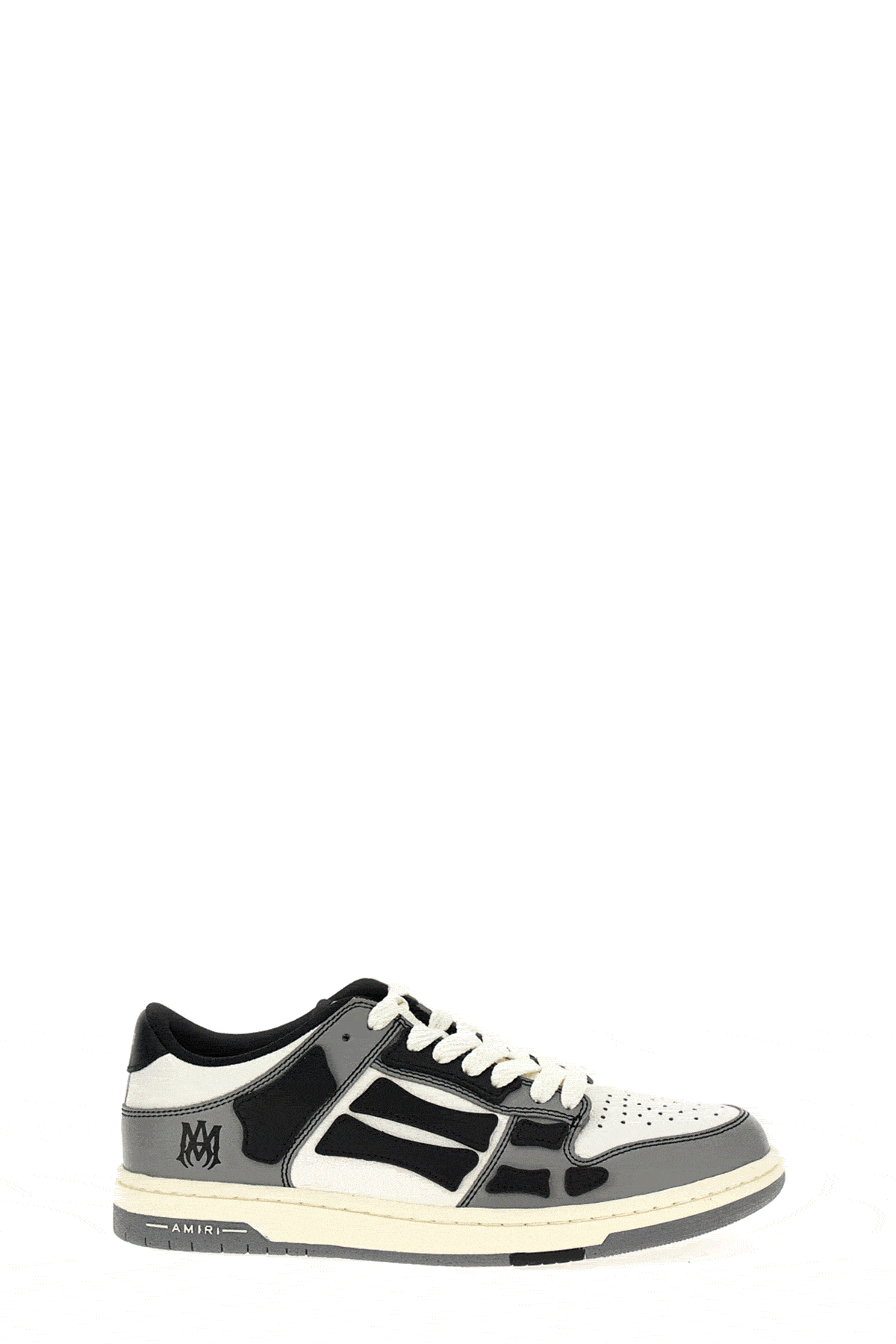 AMFOSR1077BLACK_09_P_2024-11-15T12-10-06.889Z.gif