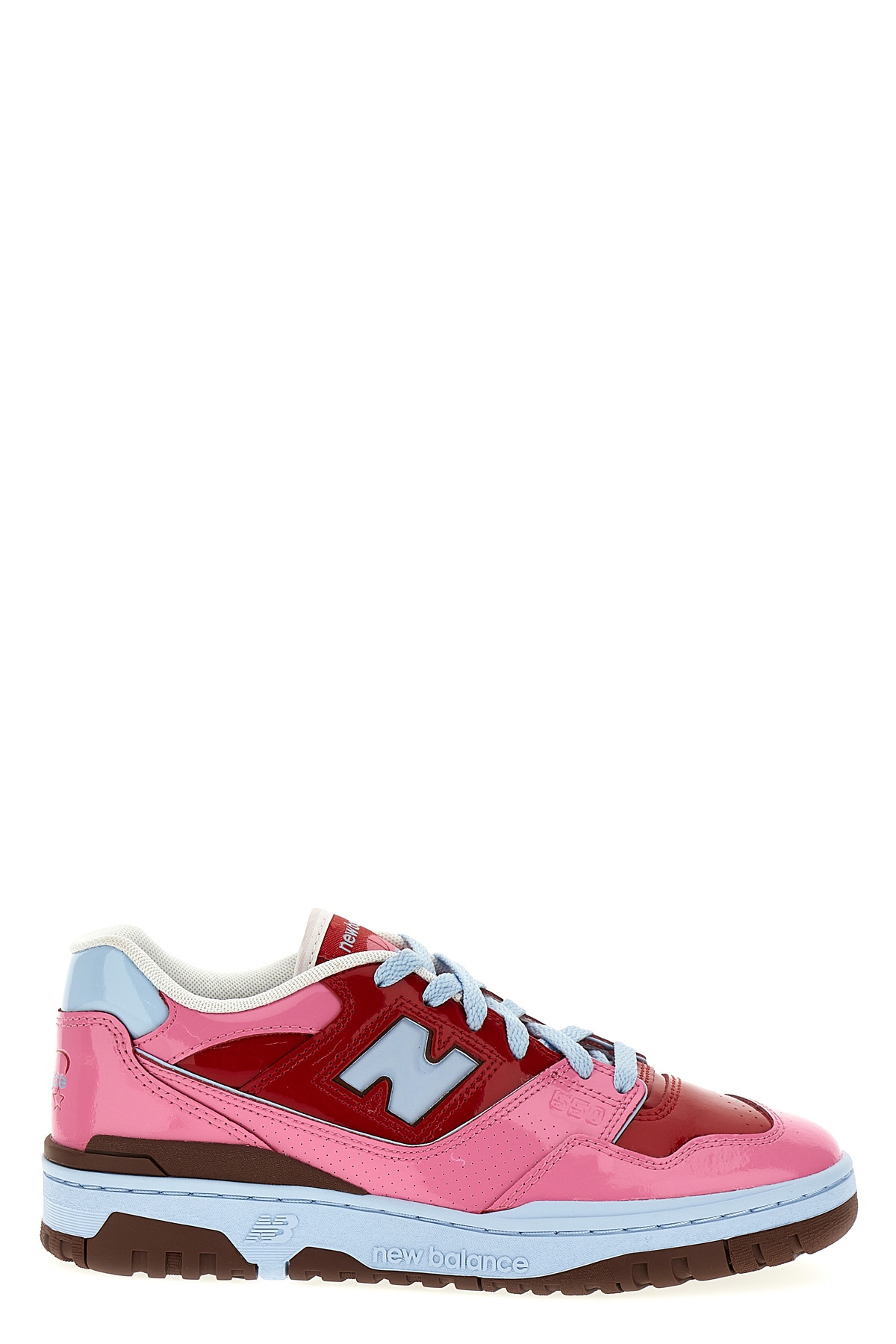 550 스니커즈