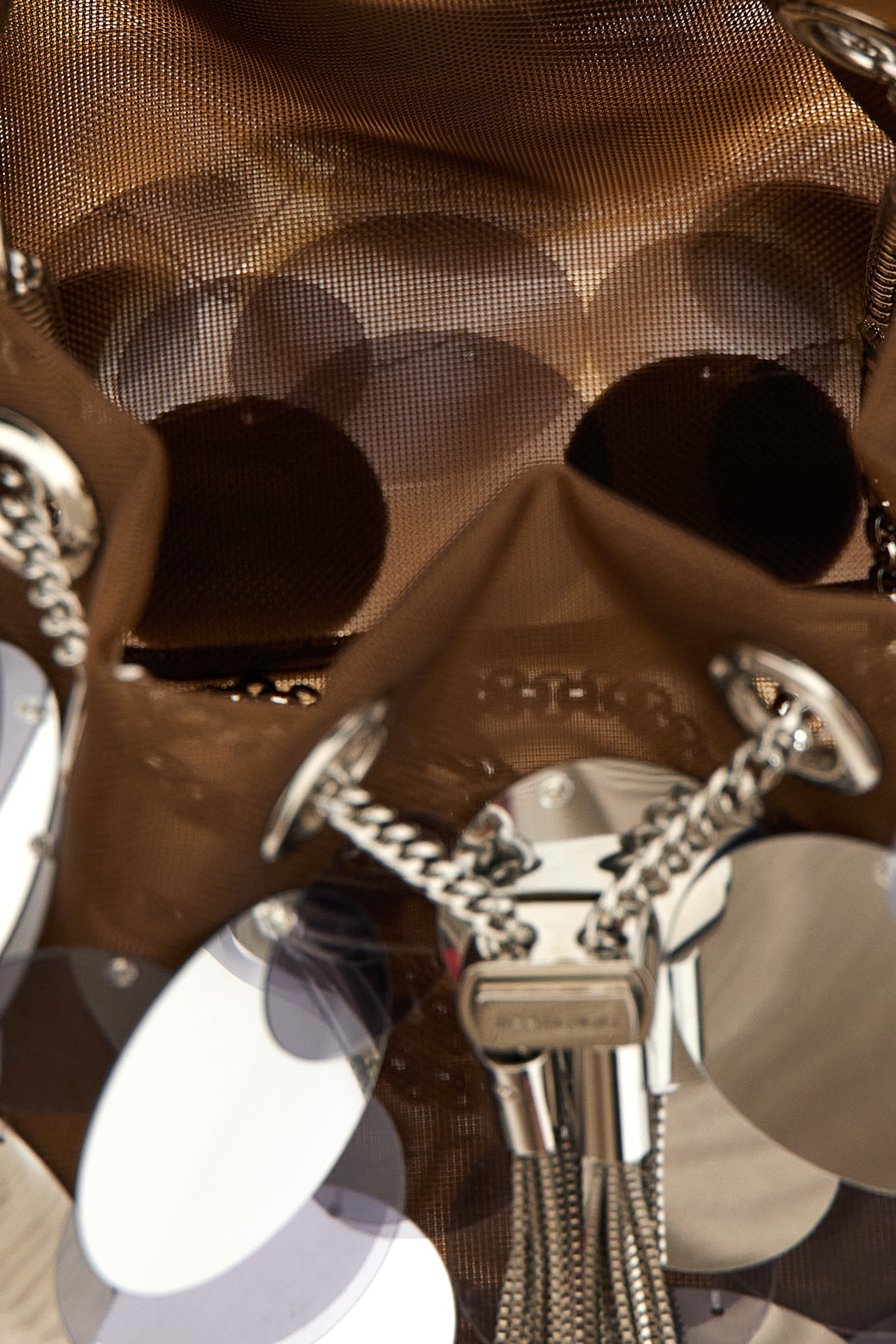 BONBONAXQBISCUITSILVER_07_P_2025-02-19T10-00-08.129Z.jpg