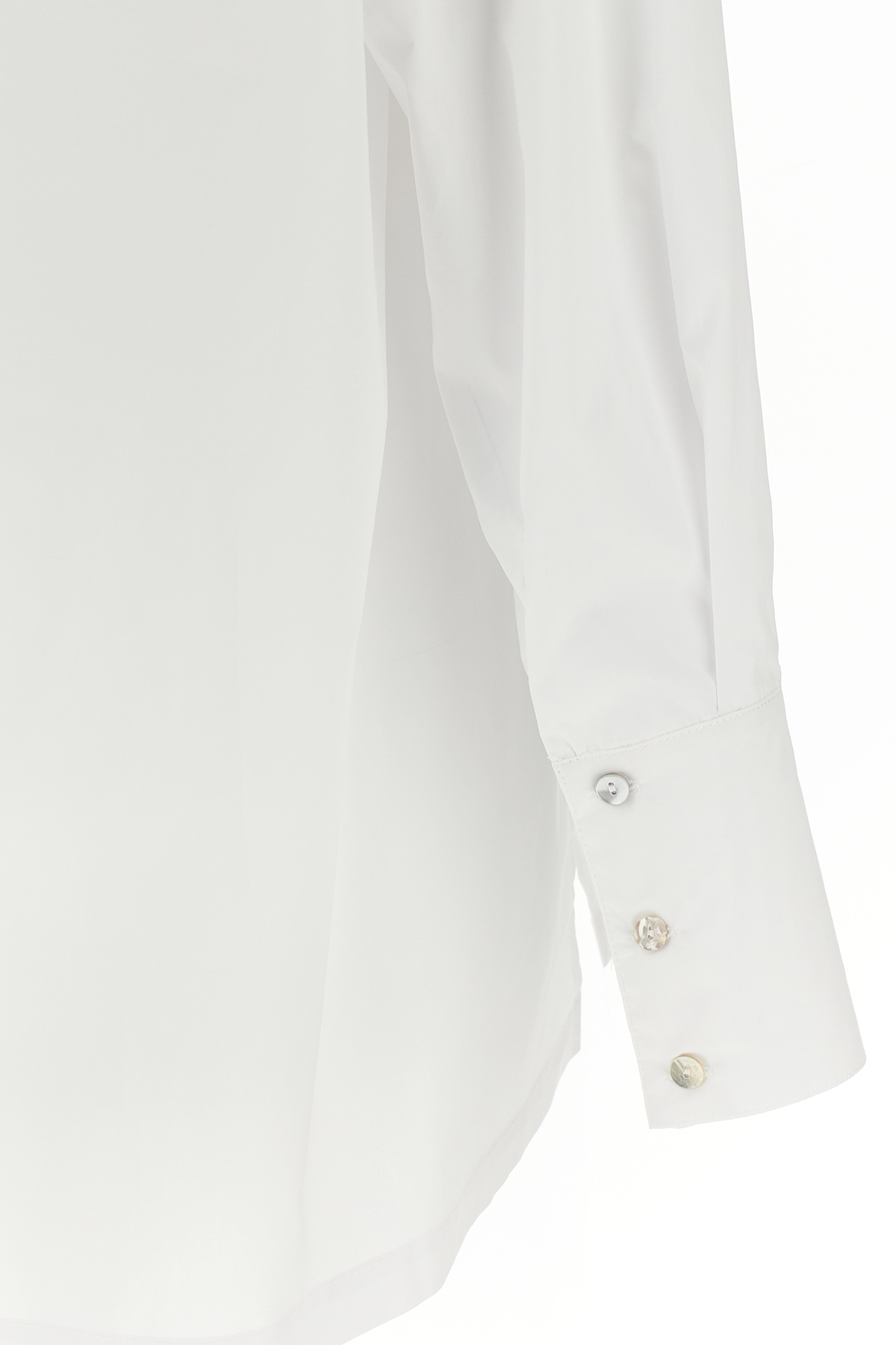 C18BIANCO_09_P_2025-02-19T10-07-06.998Z.jpg