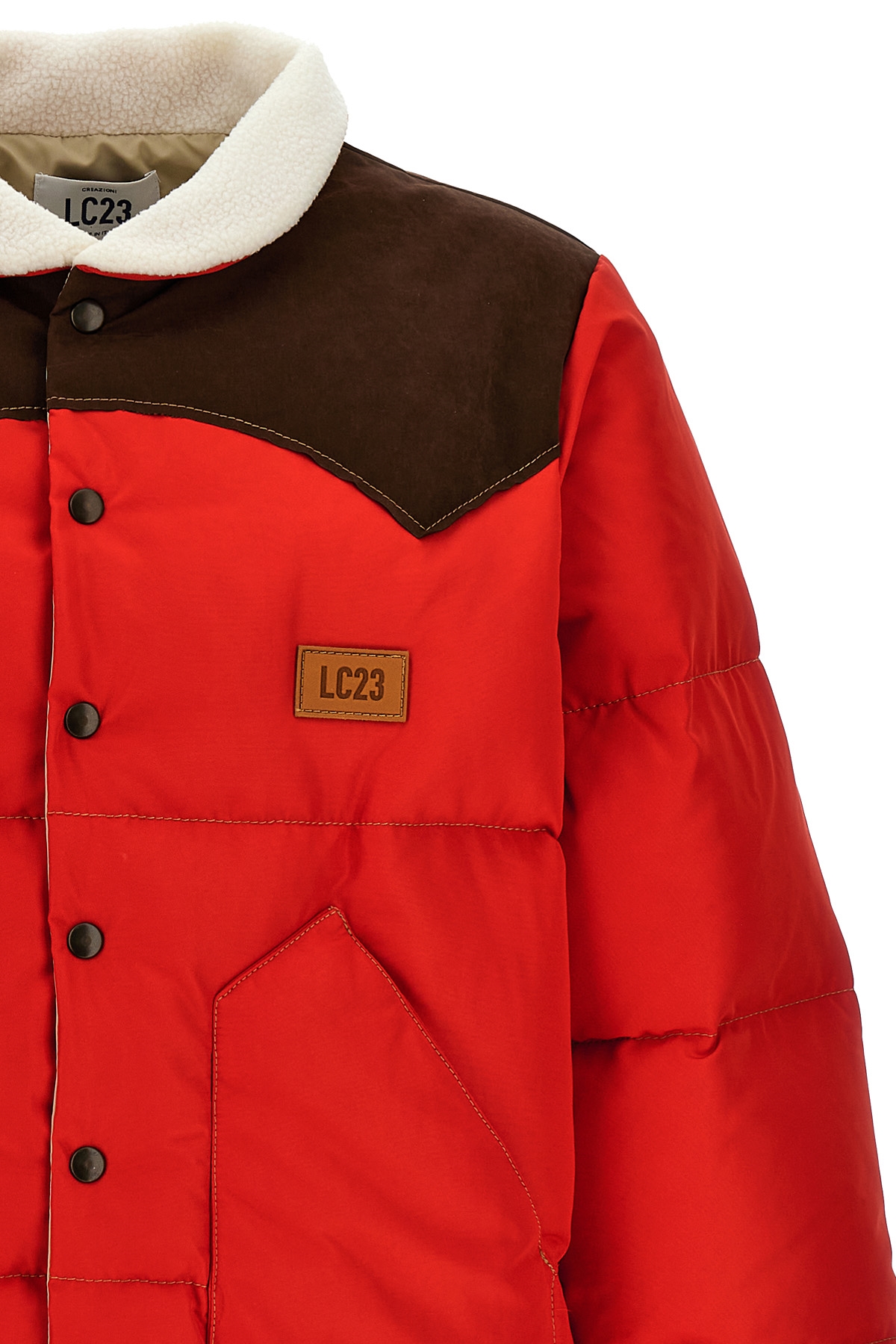 J712RED_08_P_2023-10-04T11-13-56.419Z.jpg