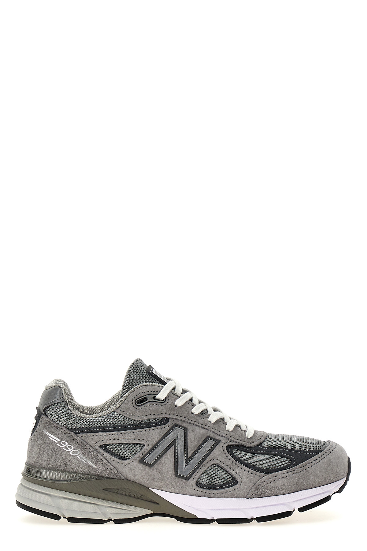 990 스니커즈