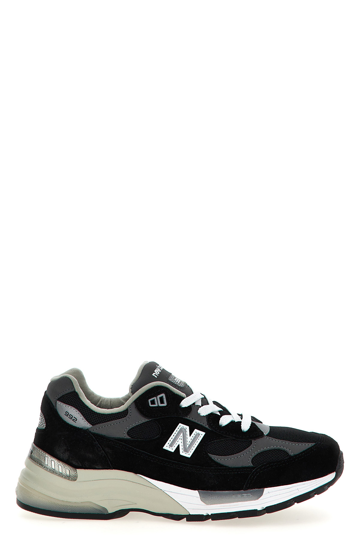 992 스니커즈