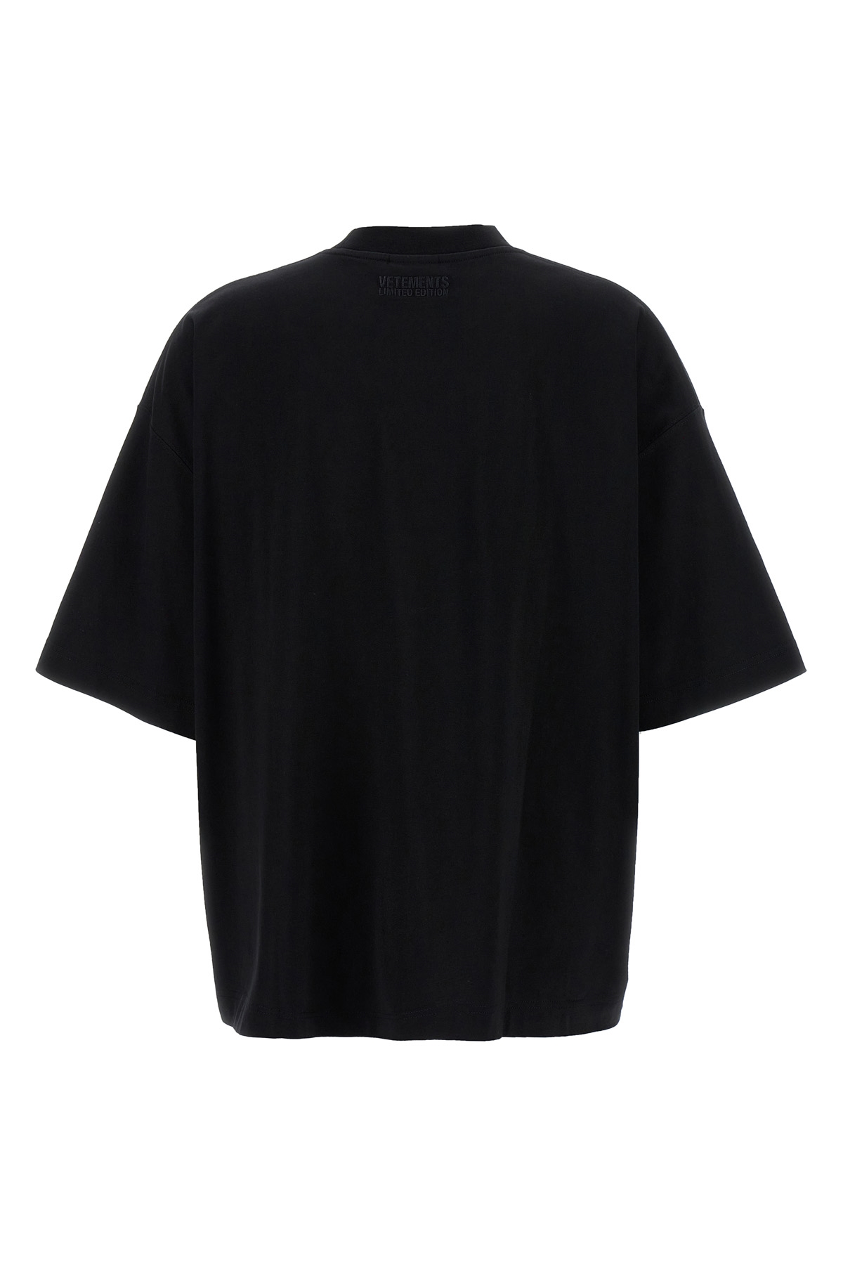 UA66TR600BBBLACKBLACK_03_P_2025-01-09T17-18-54.722Z.jpg