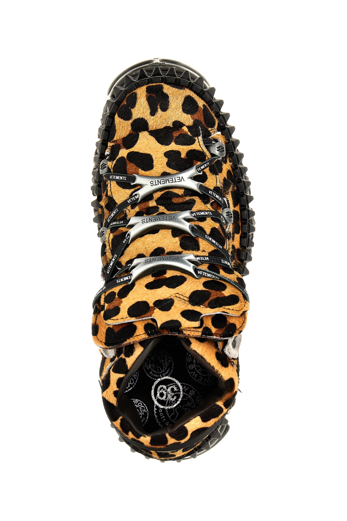 UE64SN160LLEOPARD_05_P_2024-01-25T09-57-23.369Z.jpg